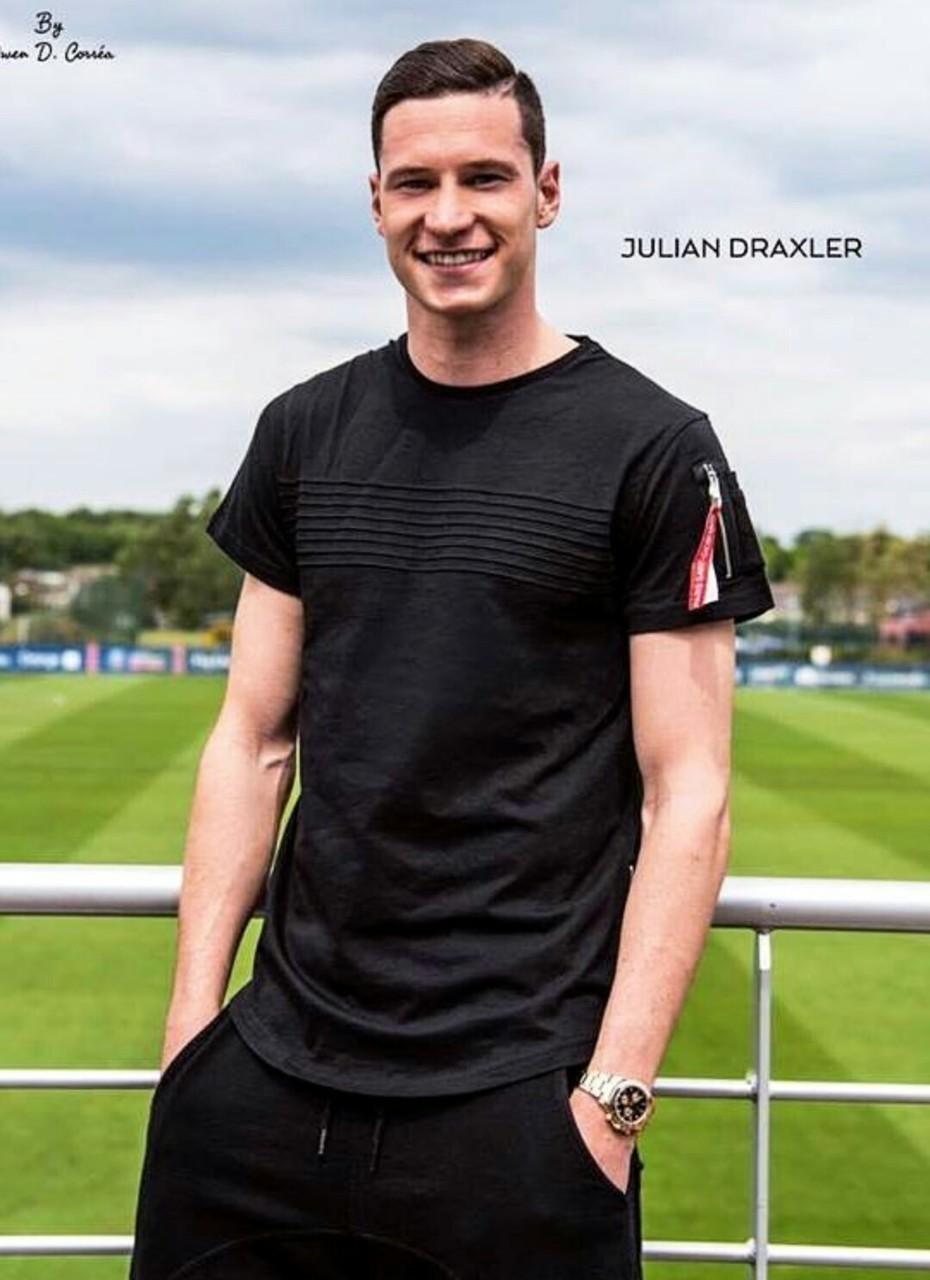 930x1280 Image about team in Julian Draxler ❤❤