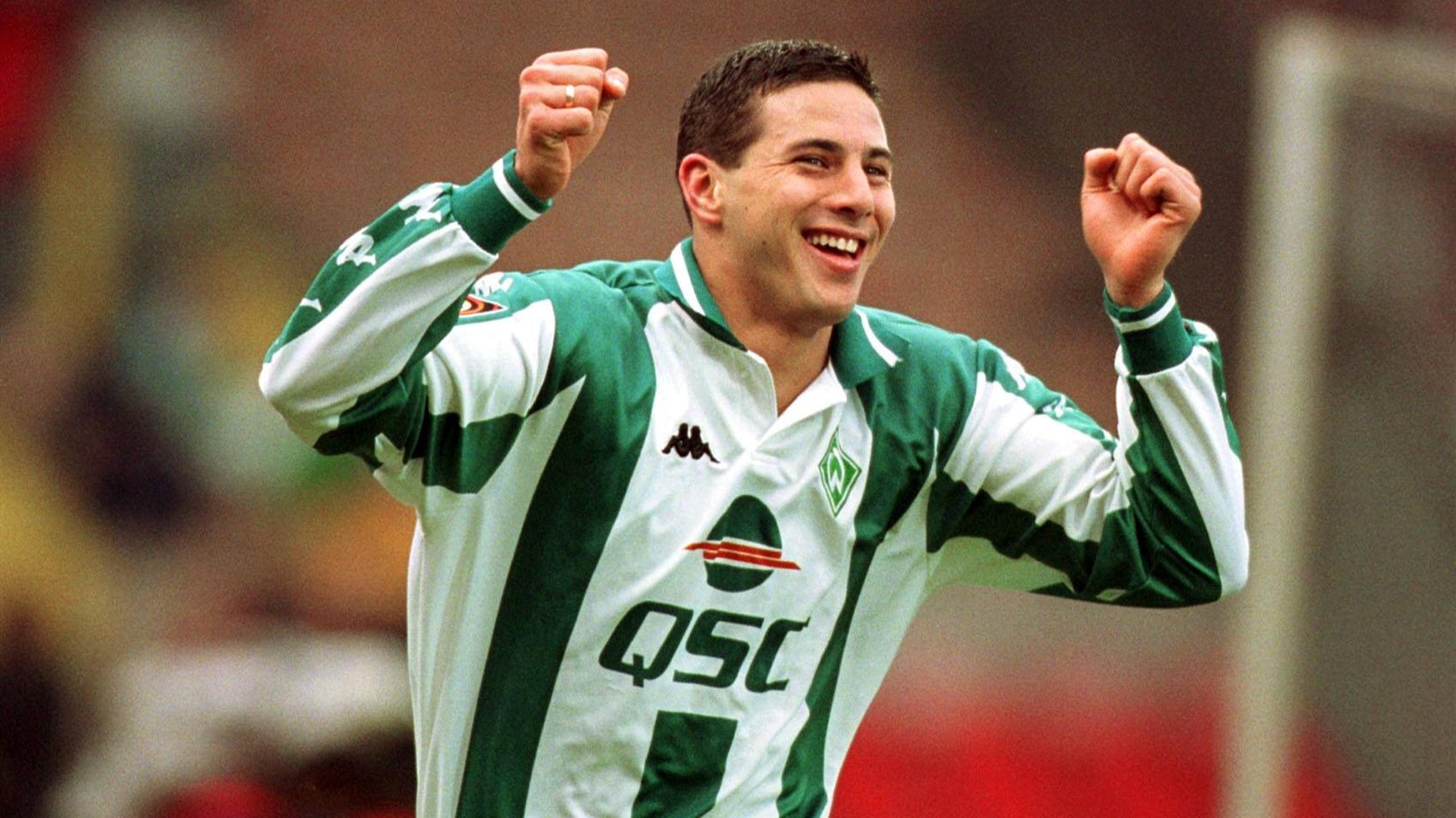 2560x1440 Claudio Pizarro returns to Werder Bremen for third spell other grand returns to old clubs