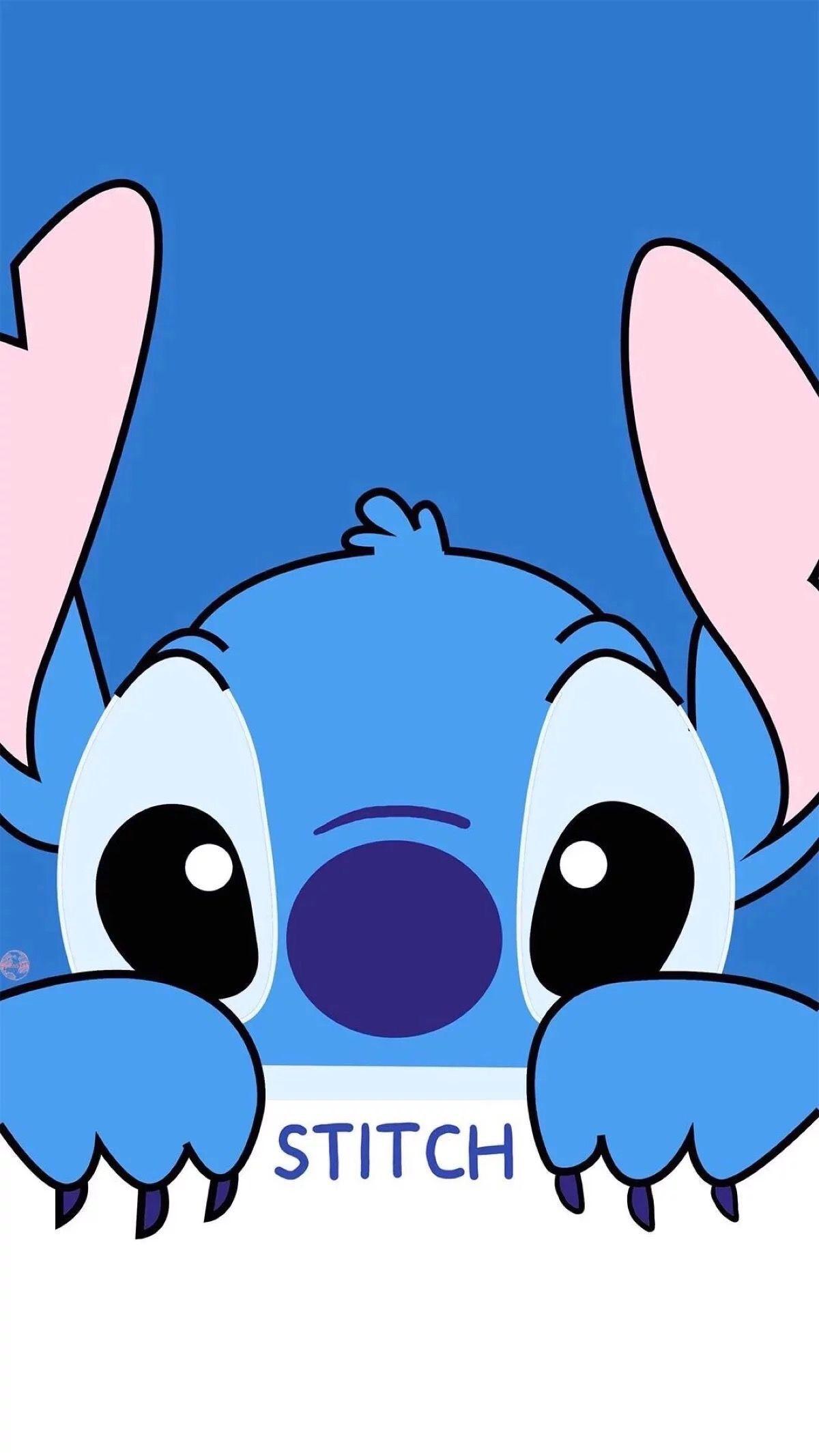 Những ai yêu thích nhân vật Stitch sẽ rất thích hình nền điện thoại miễn phí này, có thiết kế vô cùng đáng yêu và dễ thương. Các chi tiết nhỏ xinh, màu sắc tươi sáng và hình ảnh Stitch phiêu lưu sẽ giúp bạn cảm thấy vui vẻ và tự tin hơn khi sử dụng điện thoại của mình. 