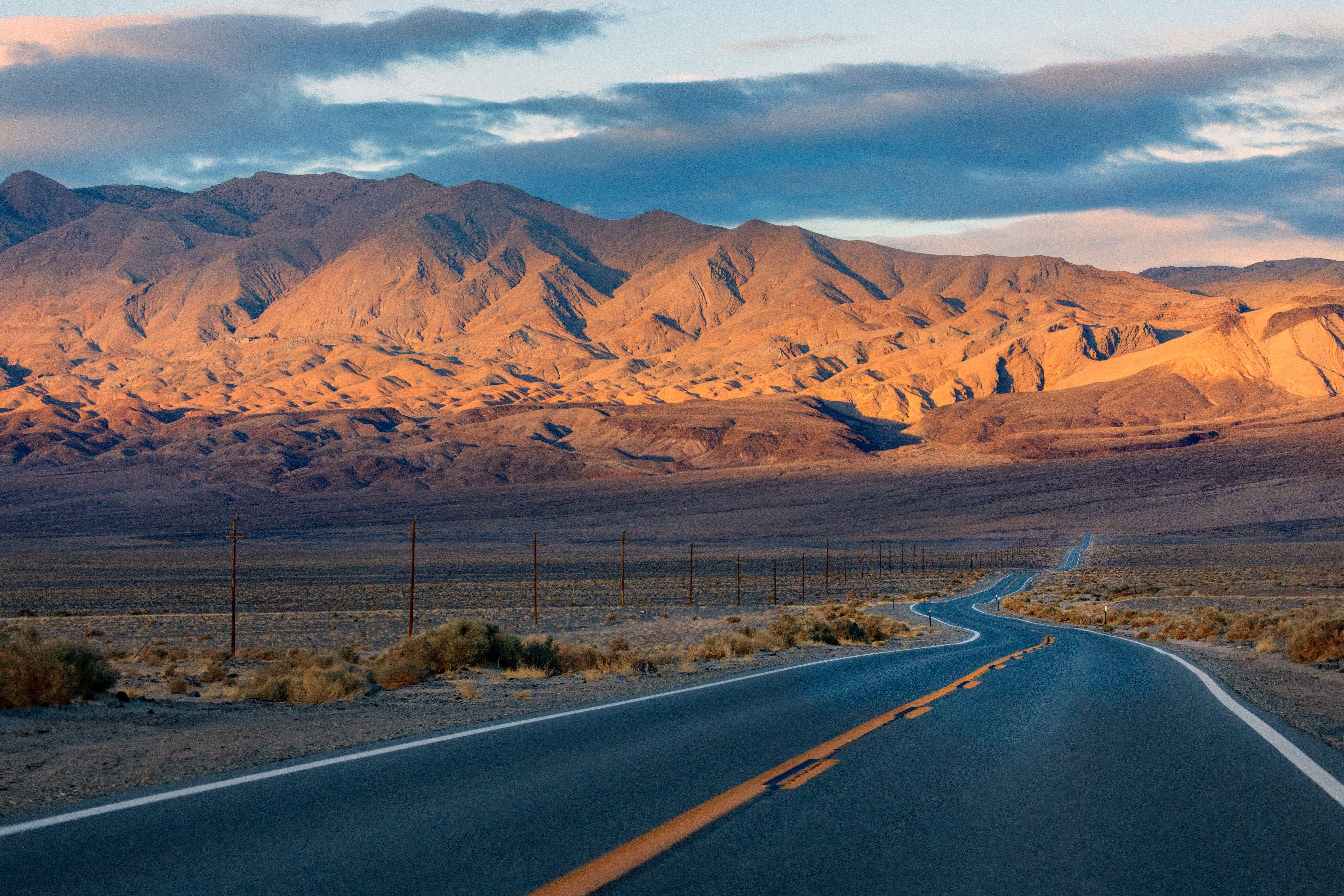 6720x4480 Colorful Desert Wallpaper