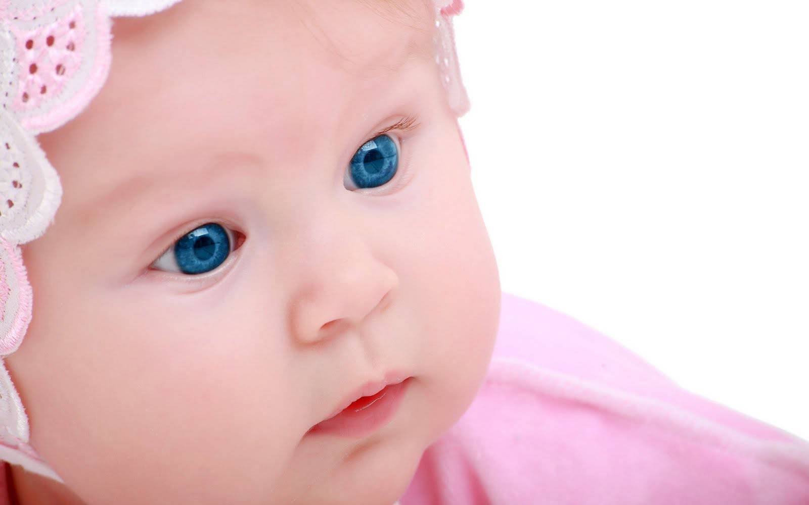 1600x1000 Cute baby girl wallpaper