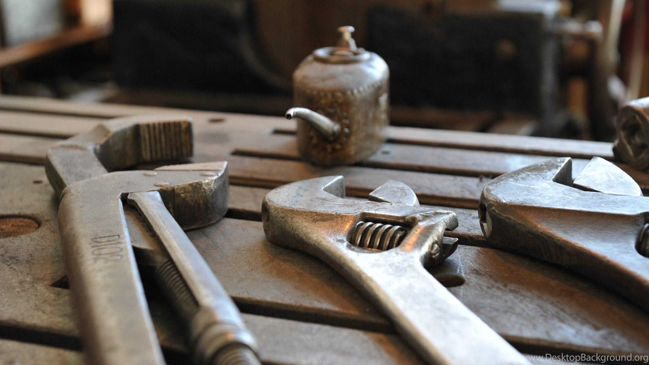 2560x1440 Tools Wrench Ketly Metalic Iron 4k Ultra HD Wallpaper Desktop Background