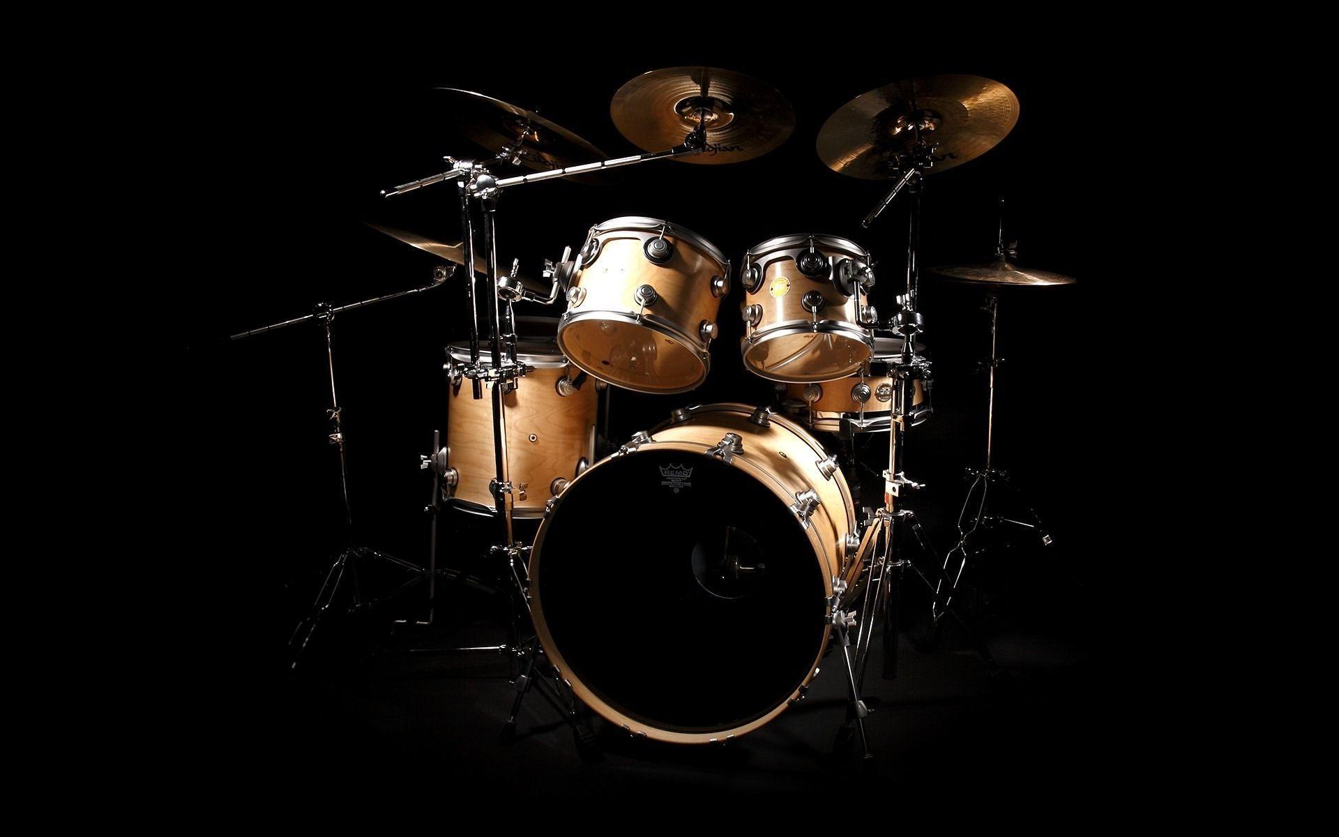 1920x1200 Drummer Wallpaper