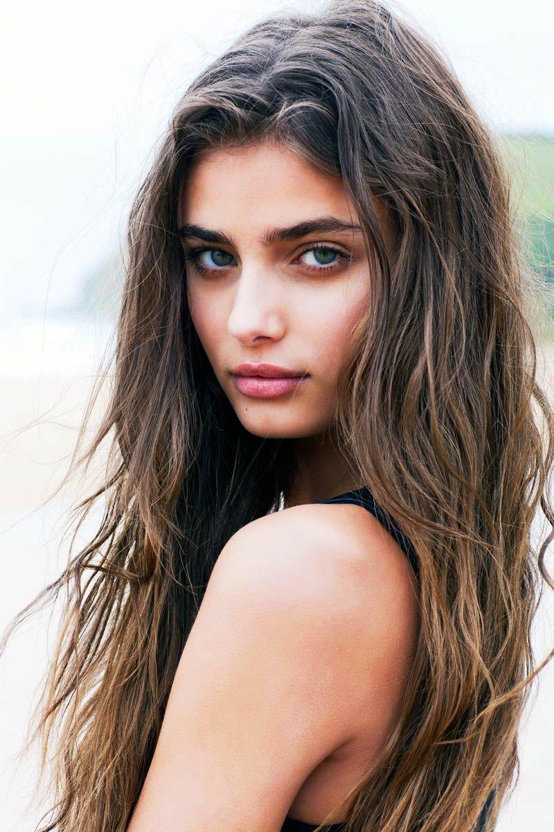 800x1200 Taylor Hill on the Victoria's Secret Fashion Show: Interview