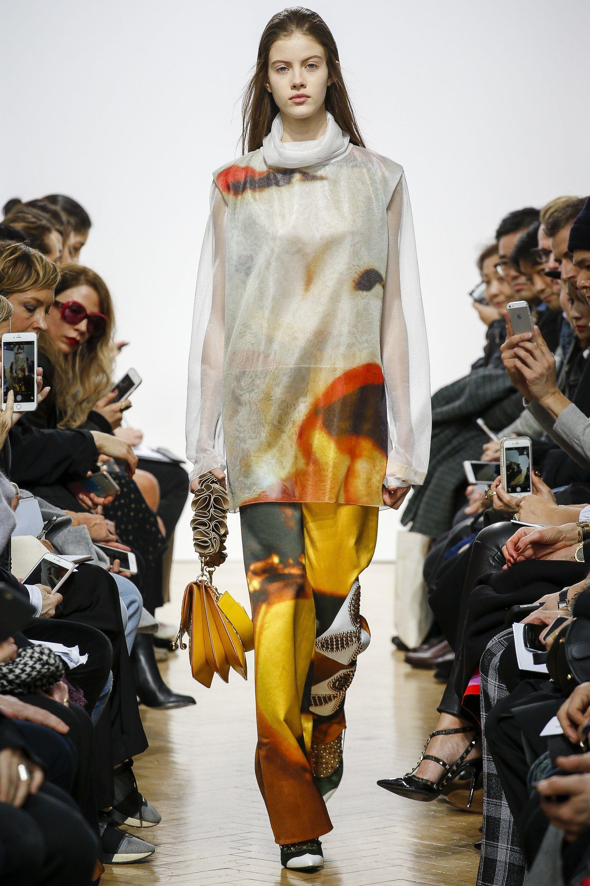 2000x3000 J.W.Anderson Fall 2016 Ready To Wear Collection