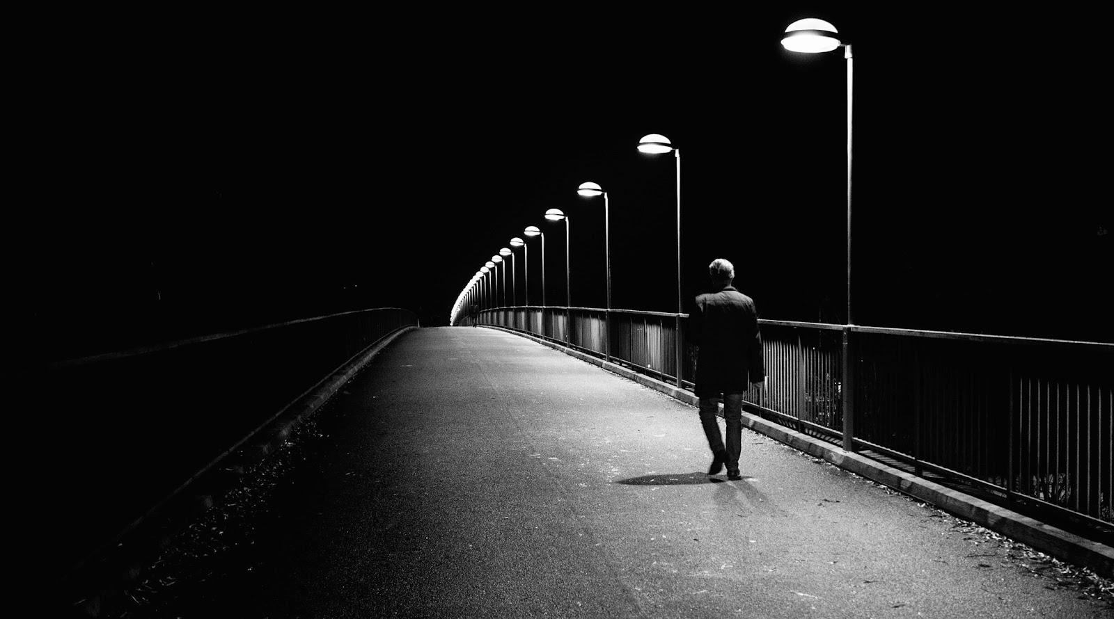 1600x890 Alone Wallpaper