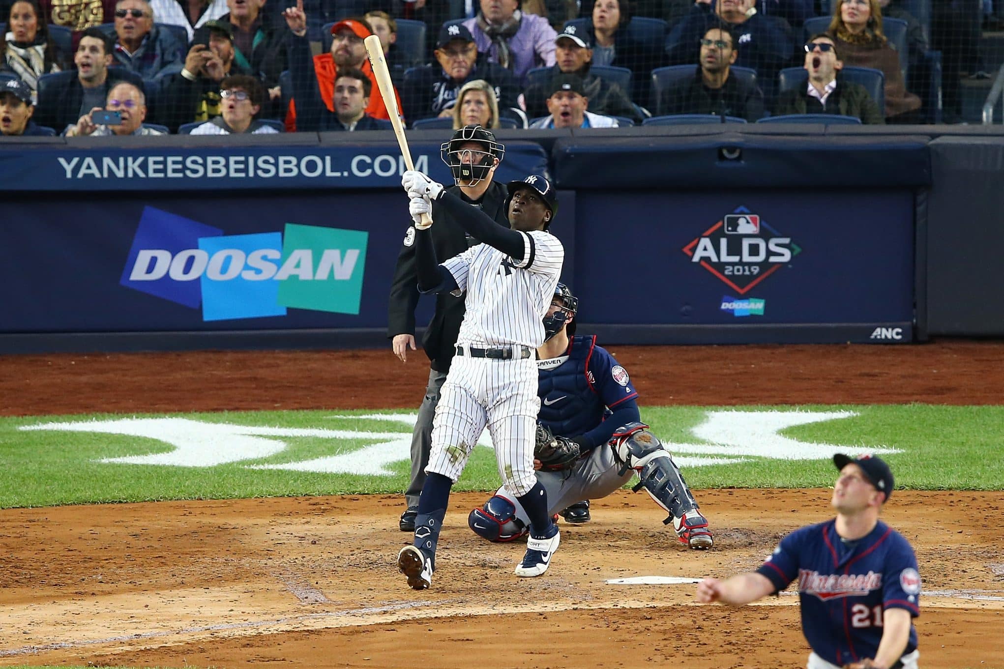 2042x1361 New York Yankees SS Didi Gregorius casually smacks Game 2 grand slam