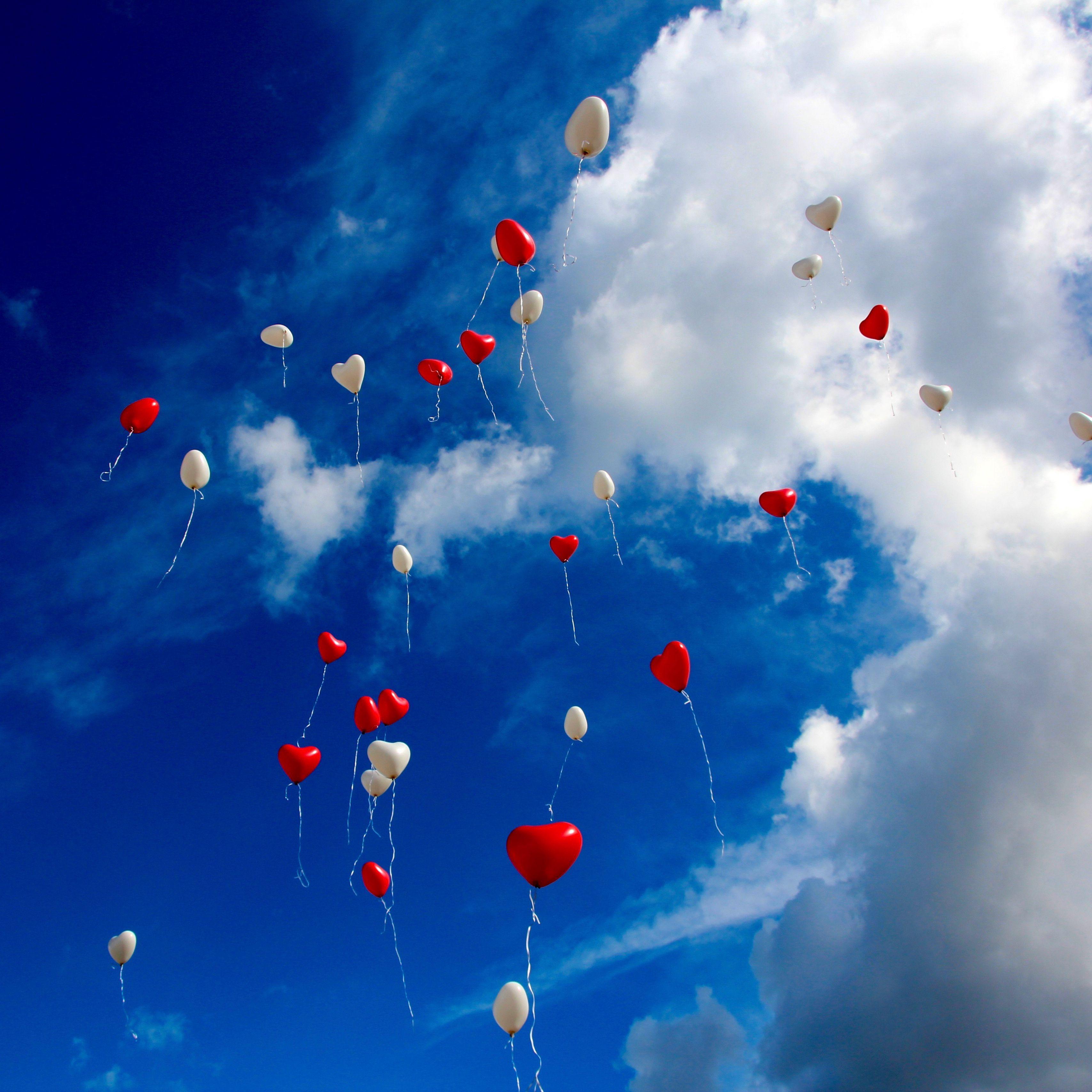 3415x3415 Download wallpaper 3415x3415 balloons, sky, clouds, hearts, love ipad pro 12.9 retina for parallax HD background
