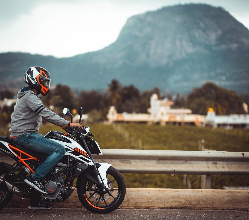 1000x885 Ktm Duke 200 Picture. Download Free Image