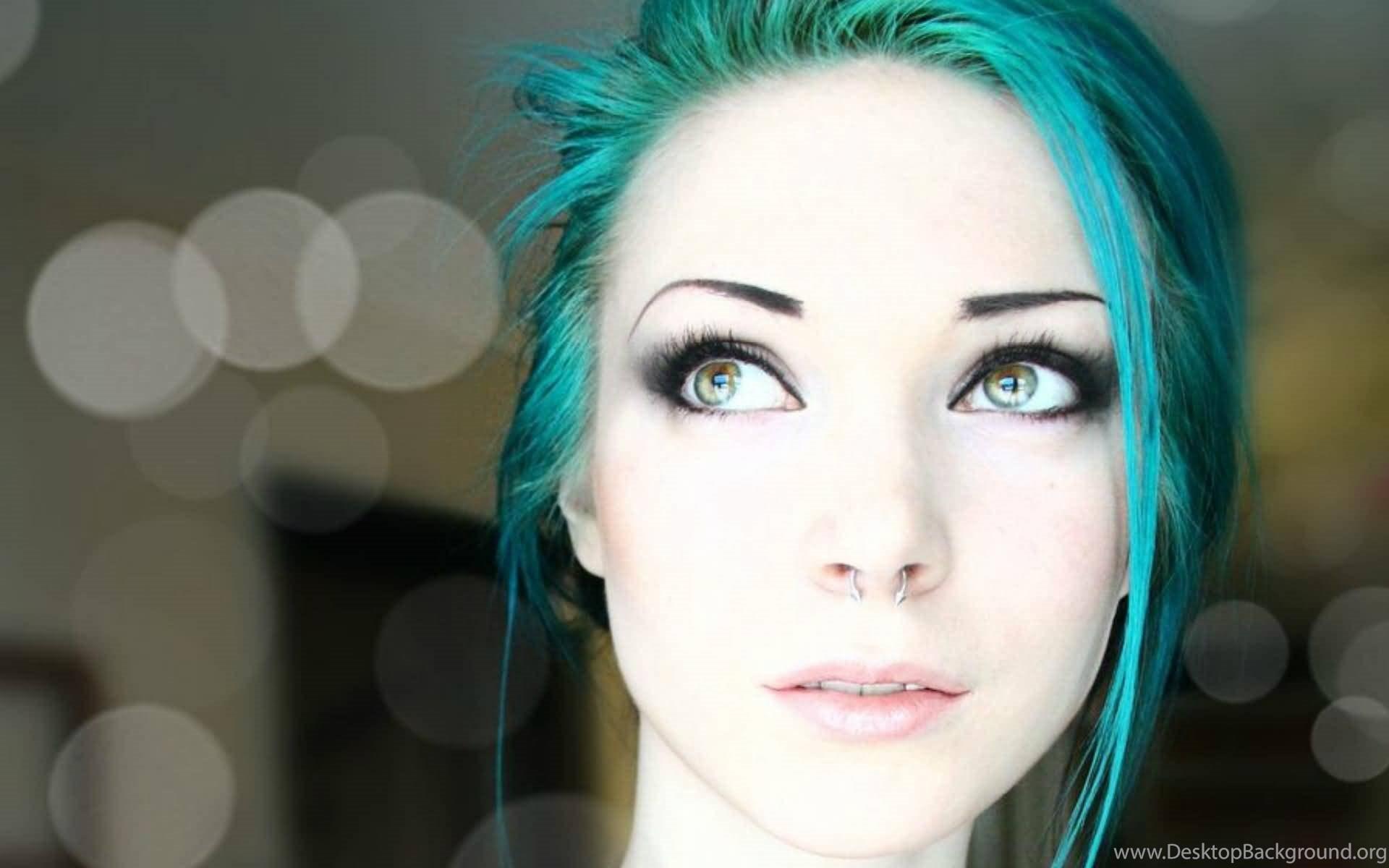 Blue Haired Emo Girl Fingers Herself on Cam - wide 7