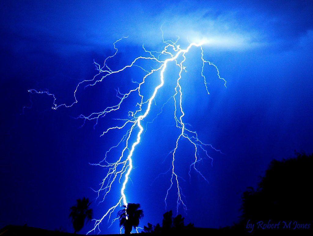 1024x772 Electric Blue. Blue aesthetic dark, Blue wallpaper iphone, Blue lightning