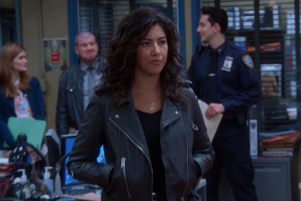 1200x800 Brooklyn 99 crew unerlines the importance of bi characters at SDCC 2018