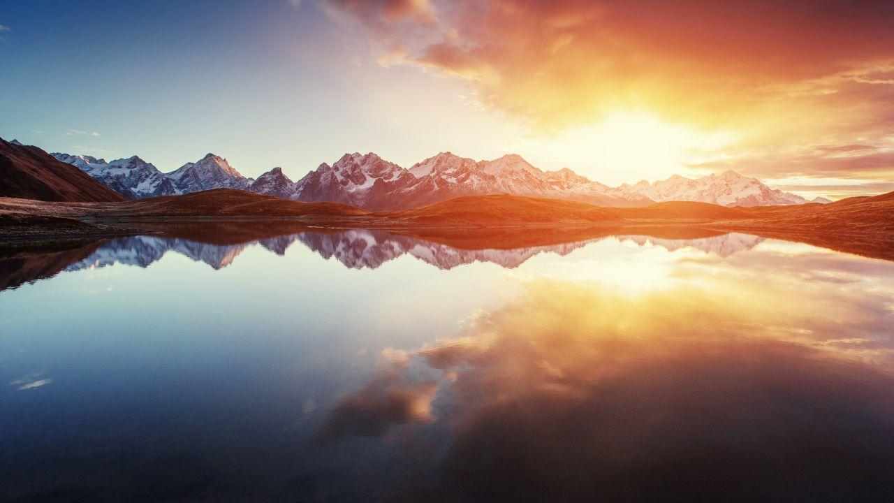 1280x720 Mountain Sunrise Wallpaper