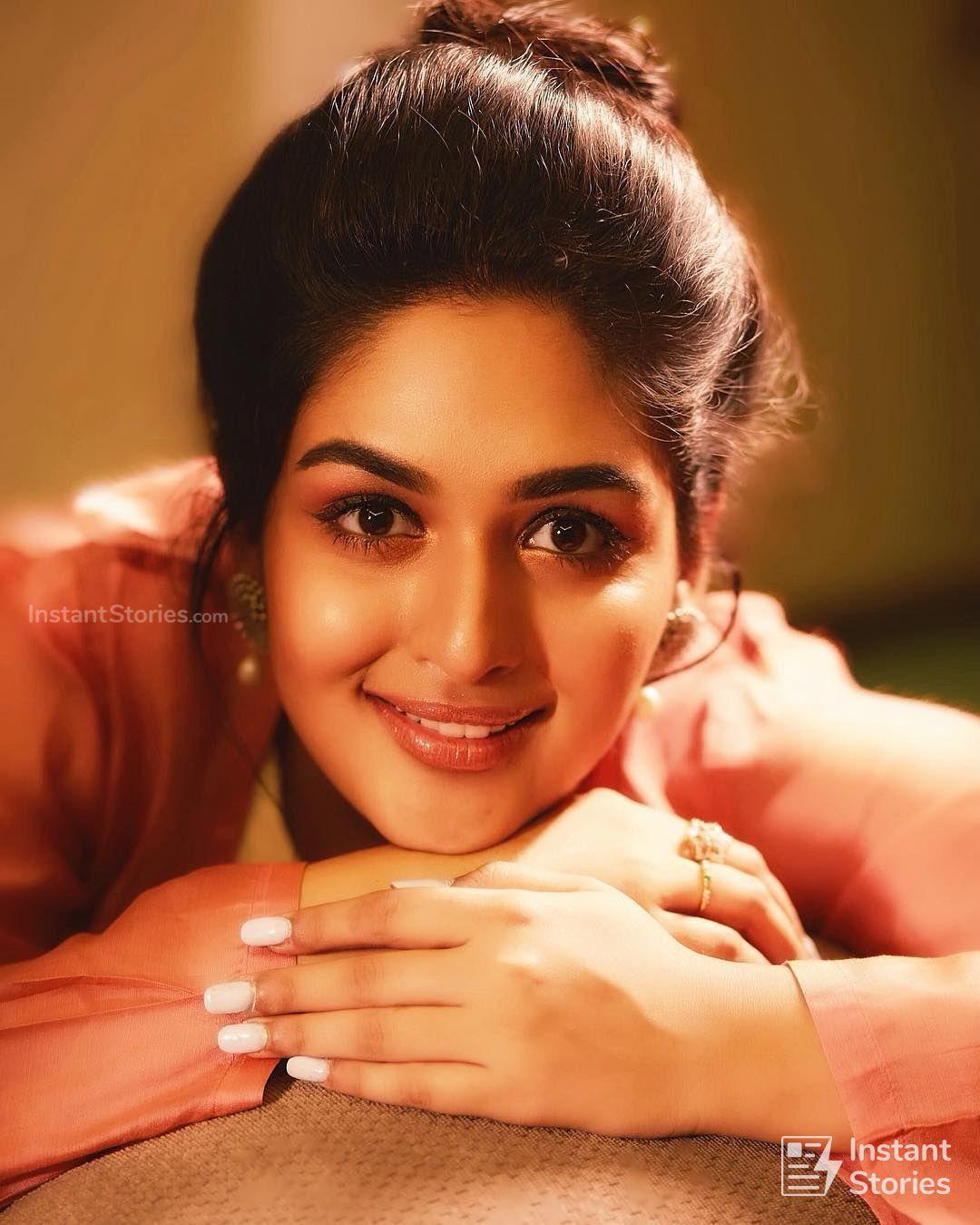 1080x1350 India beauty women