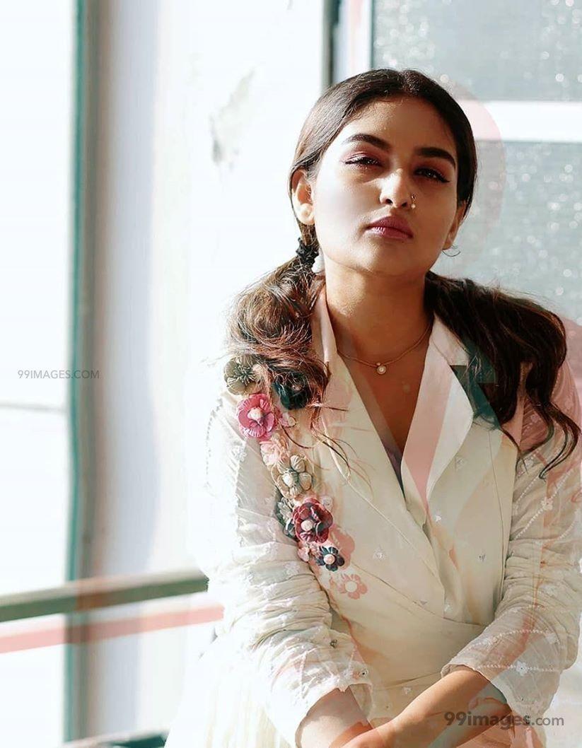 823x1058 Prayaga Martin Hot HD Photo & Wallpaper for mobile (1080p) (2021)