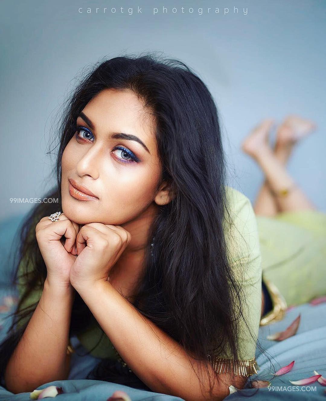 1080x1325 Prayaga Martin Beautiful Photo & Mobile Wallpaper HD (Android IPhone) (1080p) (1080x1325) (2021)