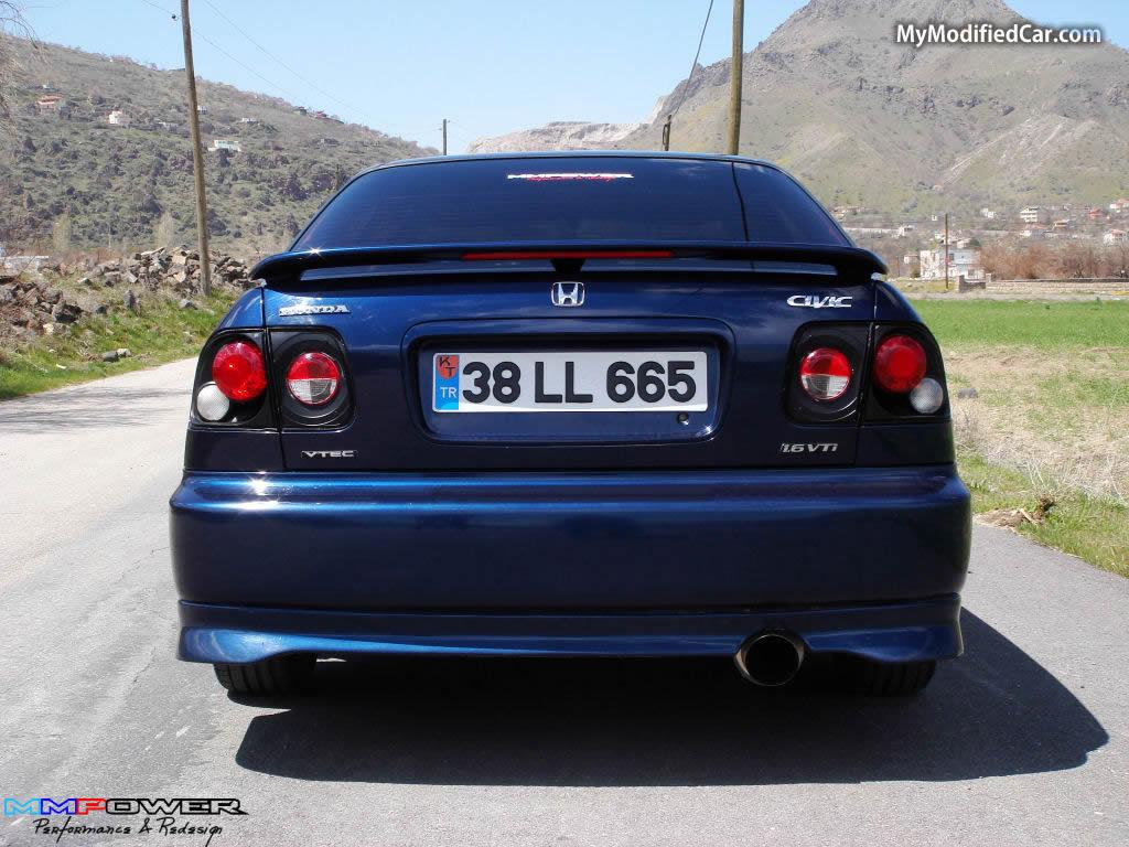 1024x768 Honda Civic VTI VTec Wallpaper