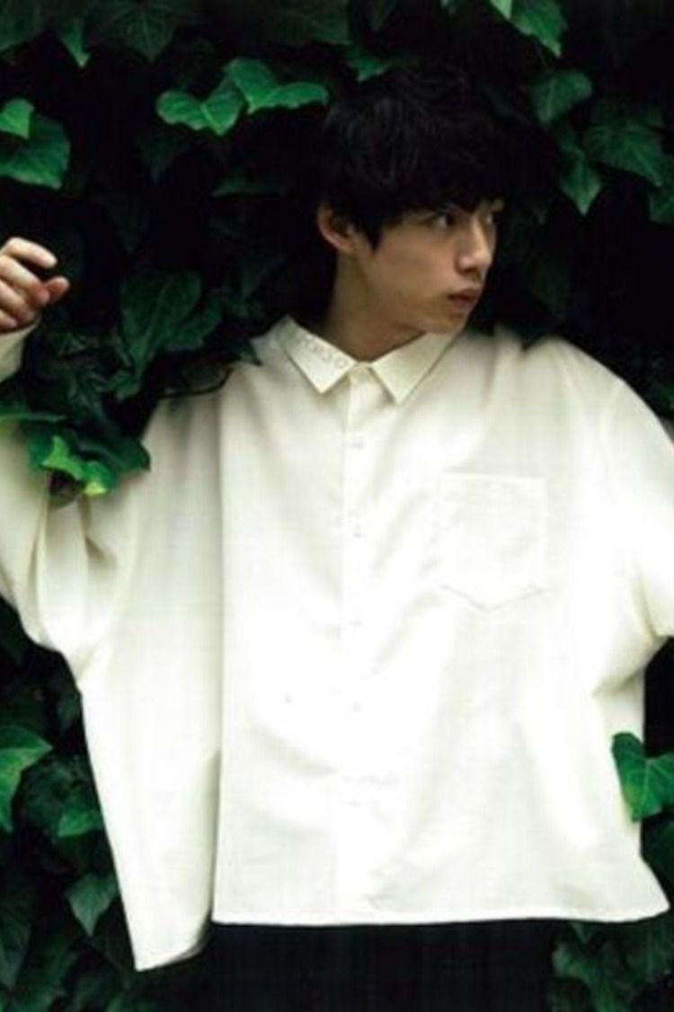 750x1125 Sakaguchi Kentaro, Aesthetic, Wallpaper, Smile, 2020. Kentaro sakaguchi, Kentaro wallpaper, Kentaro sakaguchi wallpaper