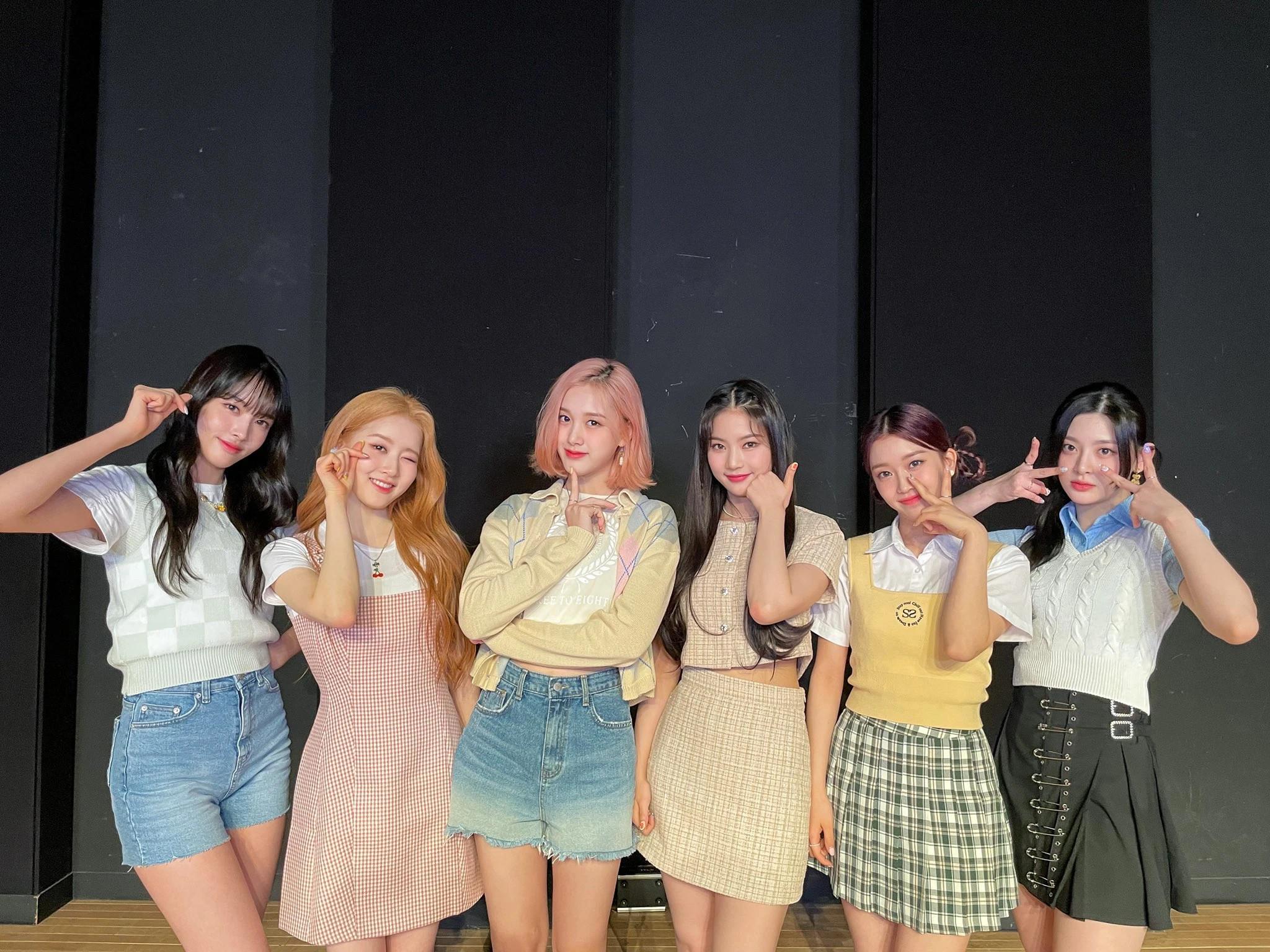 2048x1536 STAYC Twitter Update