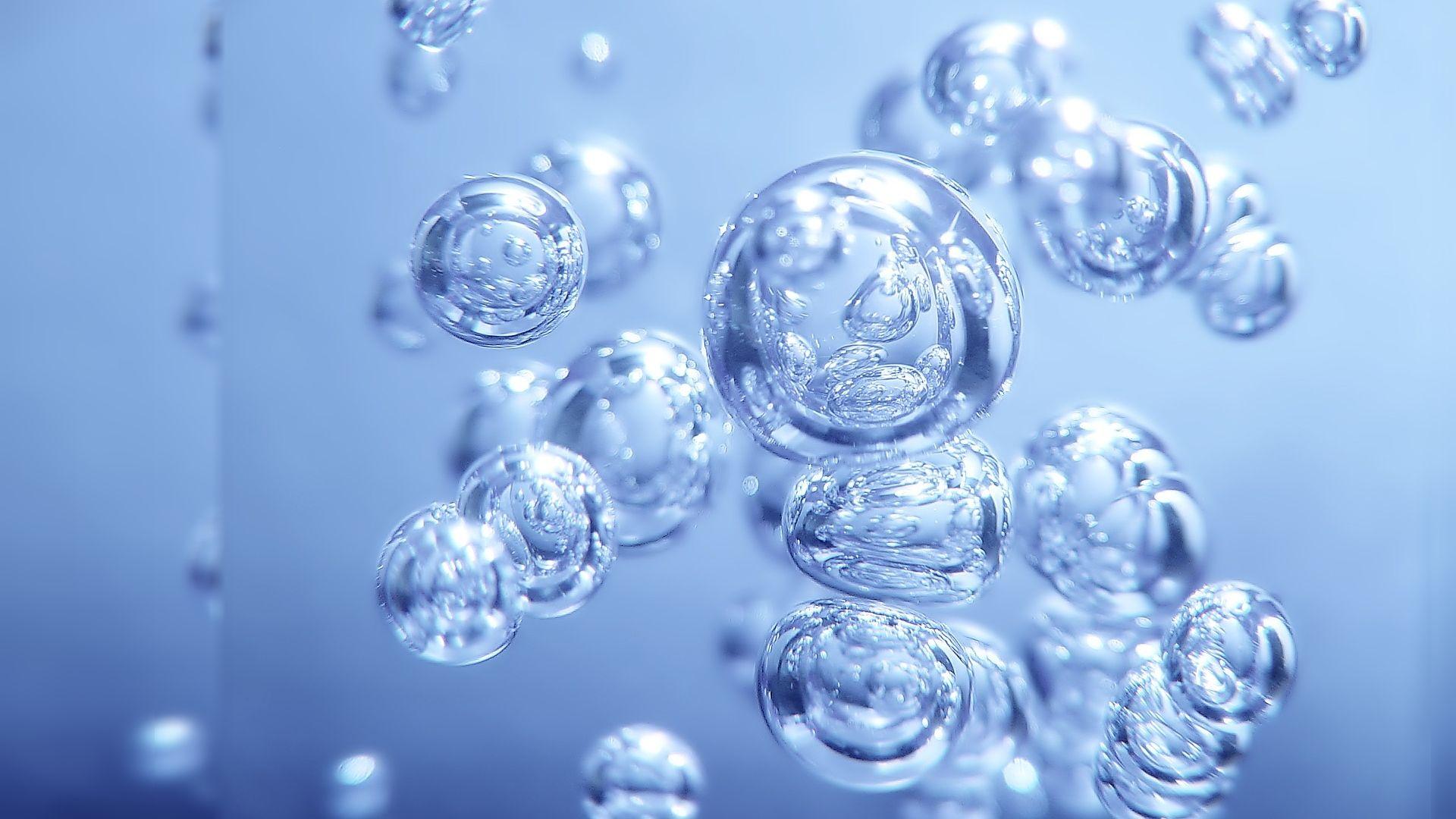 1920x1080 Ball Water Macro Wallpaper Image