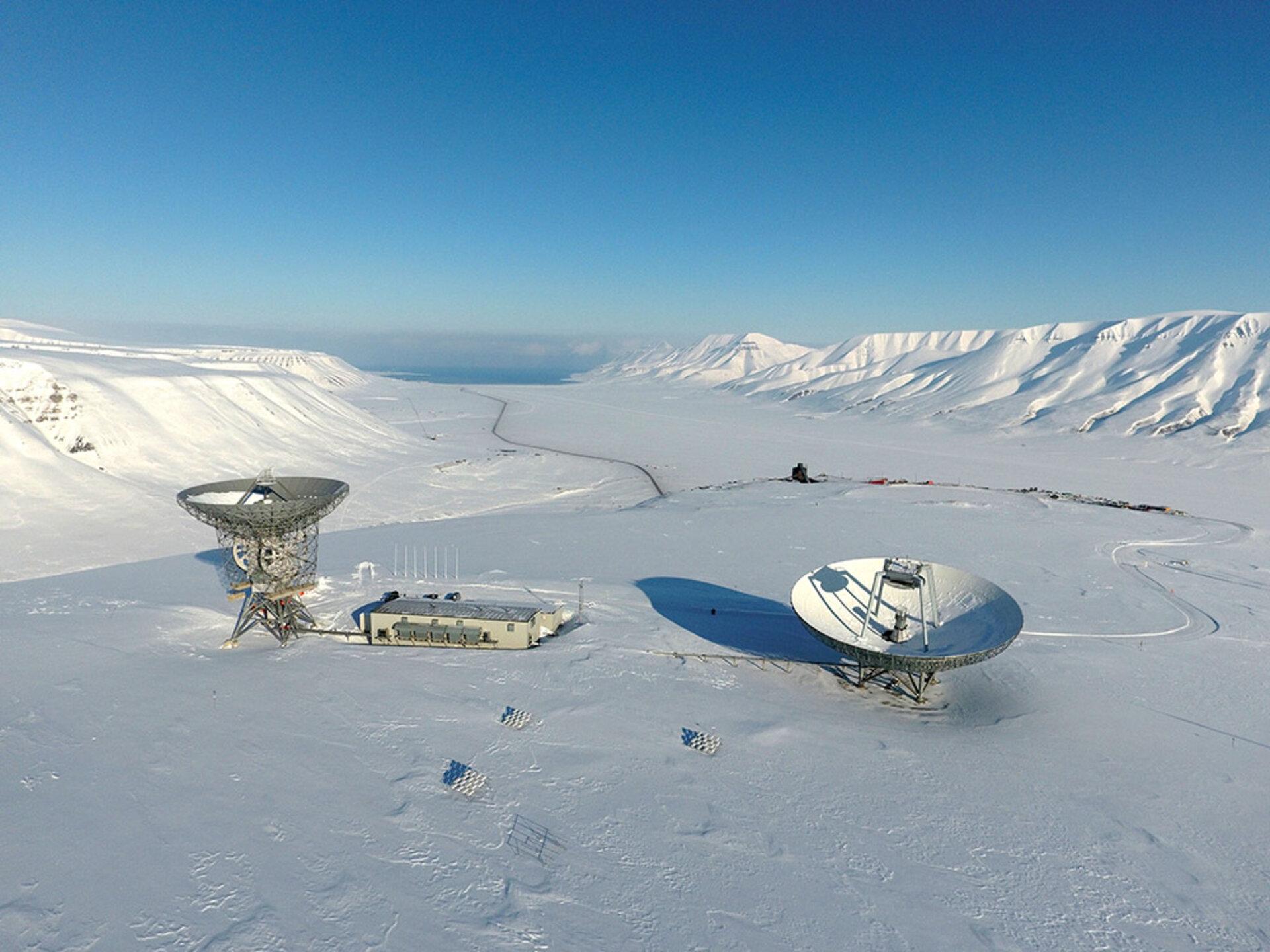 1920x1440 ESA Svalbard radar