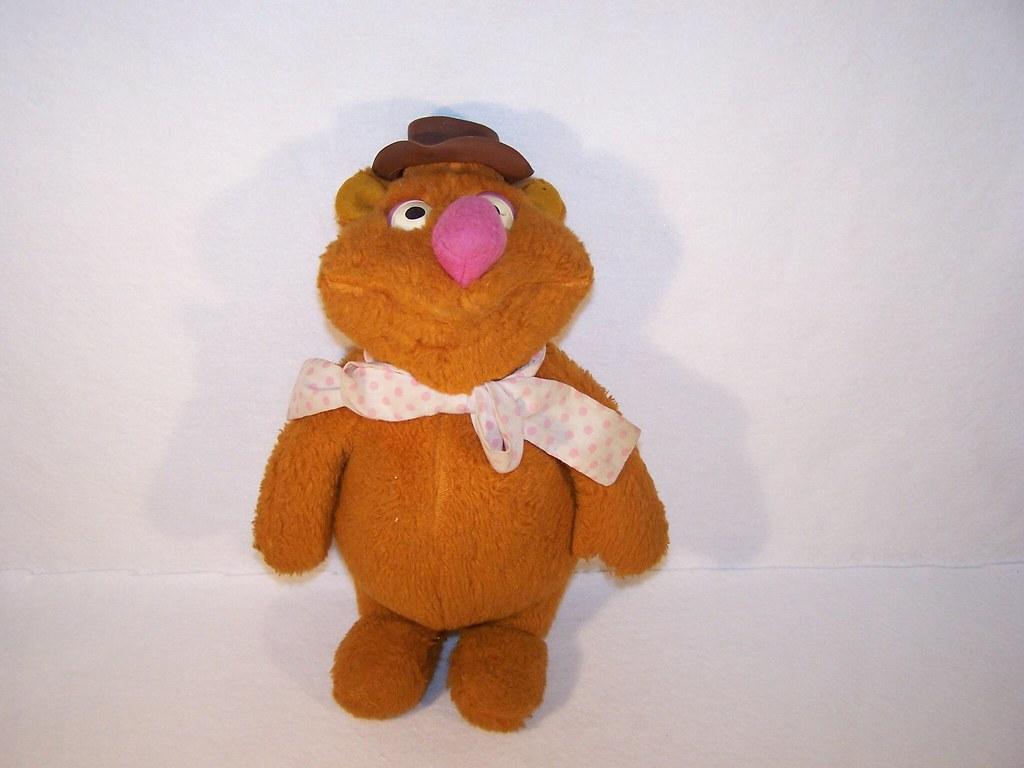 1024x768 Sesame street muppets fozzie bear plush