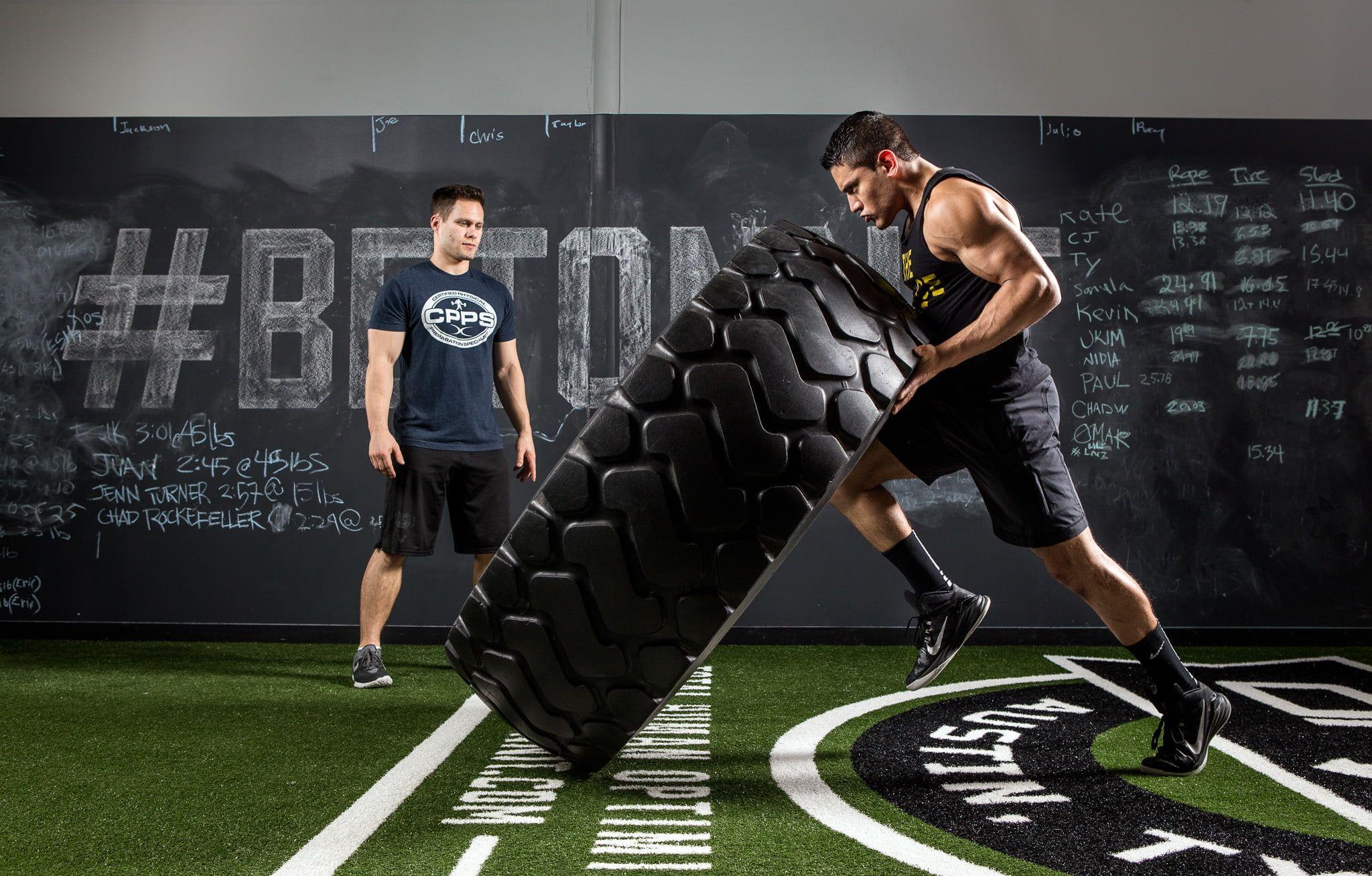 2048x1307 HD wallpaper: men's black tank top, crossfit, tires, muscle, force, athletes. Crossfit, Entrenamiento, Fitness