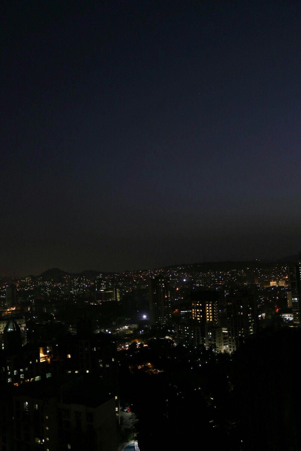 1000x1500 night photographs. Sky aesthetic, Night aesthetic, Rainy wallpaper