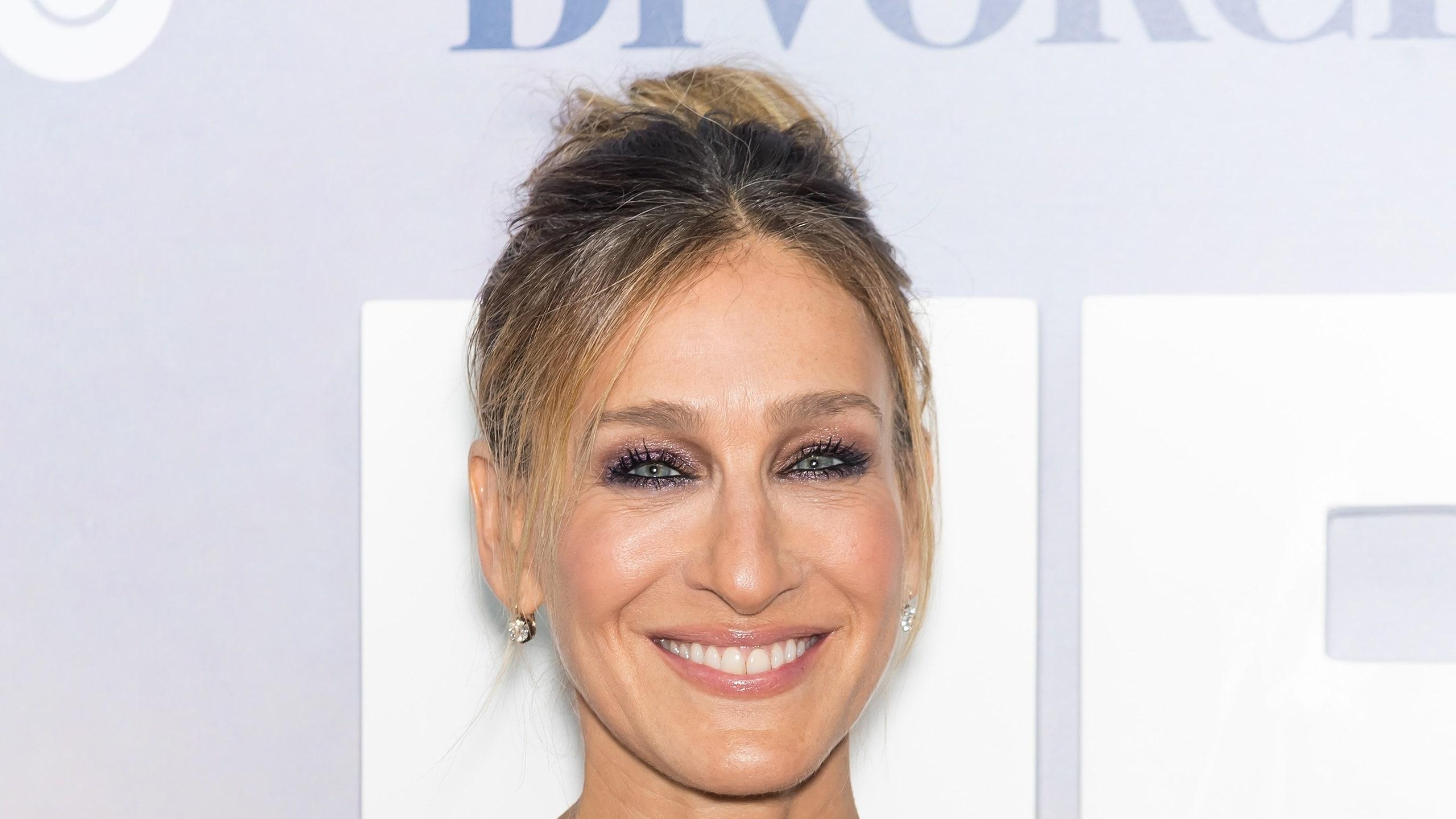 2560x1440 Sarah Jessica Parker on Thanksgiving Nightmares and the Perfect Peas. Bon Appétit