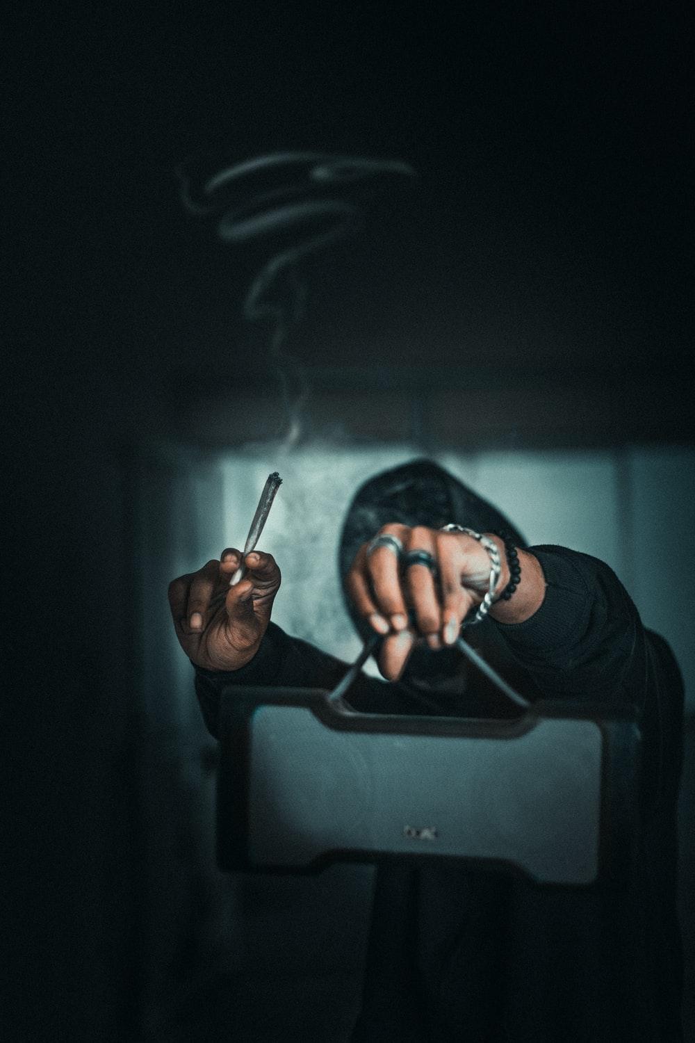 1000x1500 Smoking Joint Picture. Download Free Image