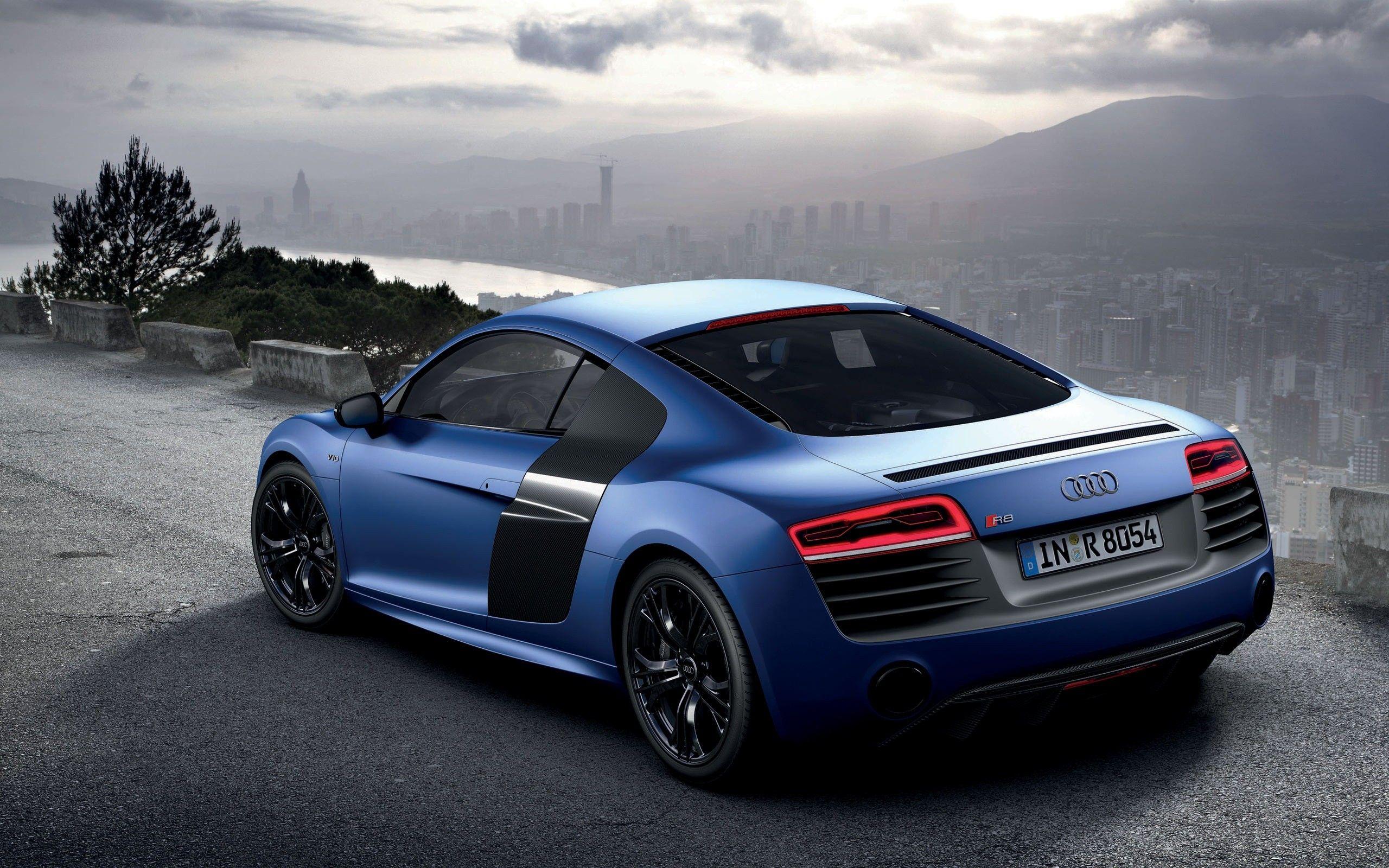 audi r8 spyder blue