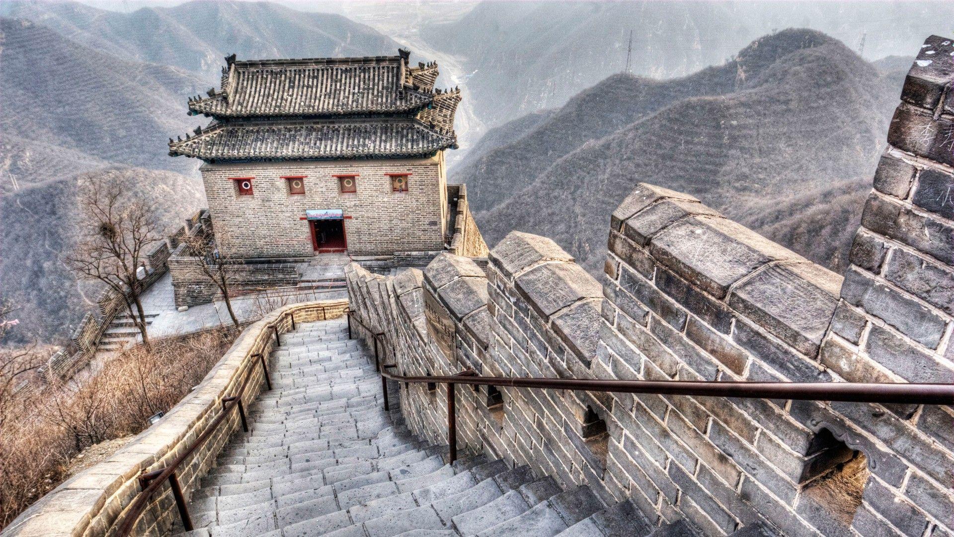 The great wall of China  World Wonders Wallpaper