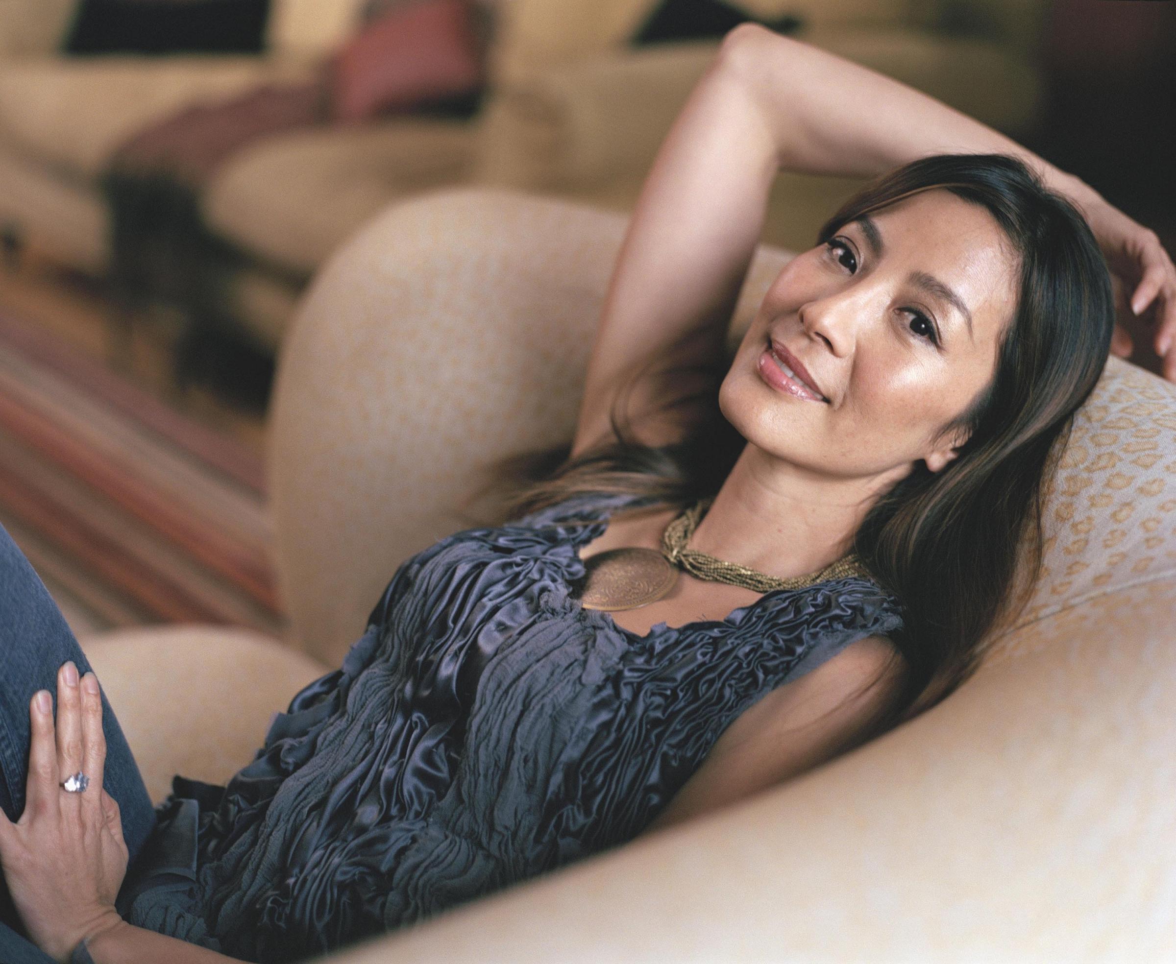 2400x1968 Michelle Yeoh Wallpaper Photo 58323 2400x1968px
