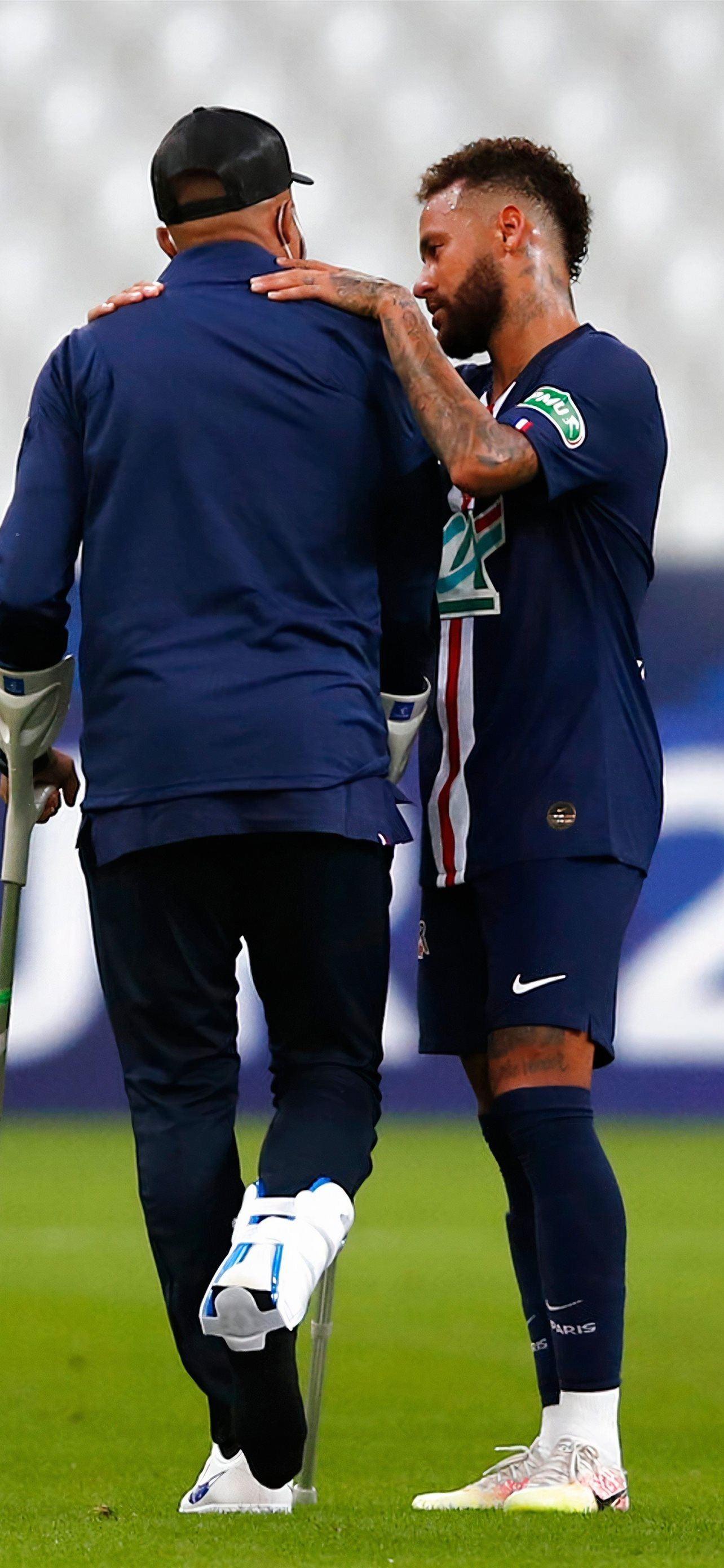 1284x2778 Neymar worries about injured Mbappe friends