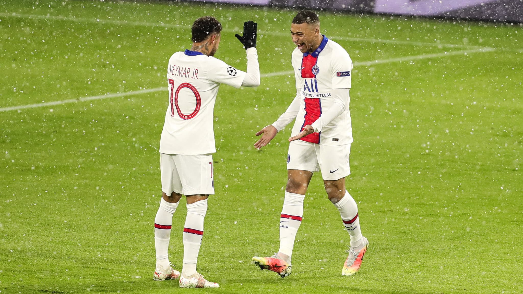 2048x1152 Bayern PSG: Mbappé And Neymar, The Parisian Stars At The Rendezvous Indian Paper