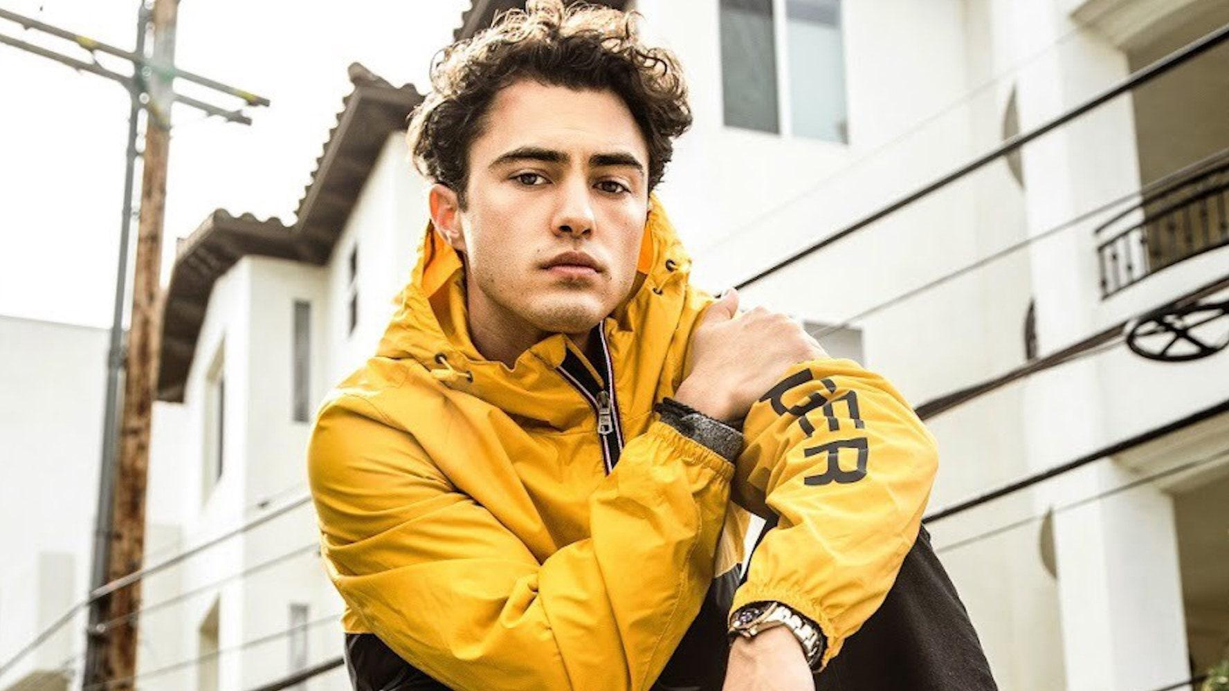 1776x999 Never Have I Ever Star Darren Barnet On Thirst Traps And How Paxton Hall Yoshida Became Part Japanese