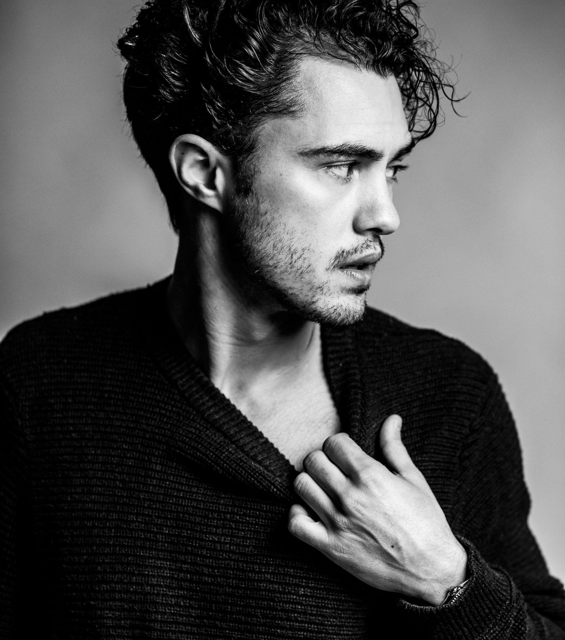 1808x2048 Darren Barnet / Never Have I Ever Star Darren Barnet Joins Netflix S Love Hard Deadline