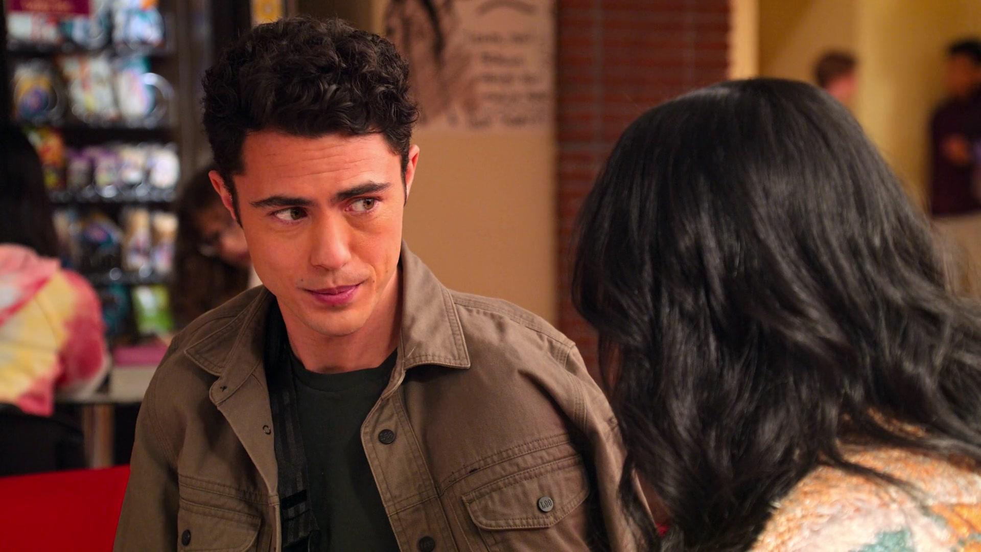 1920x1080 Lee Men's Jacket Of Darren Barnet As Paxton Hall Yoshida In Never Have I Ever S02E05. Ruined Someone's Life (2021)