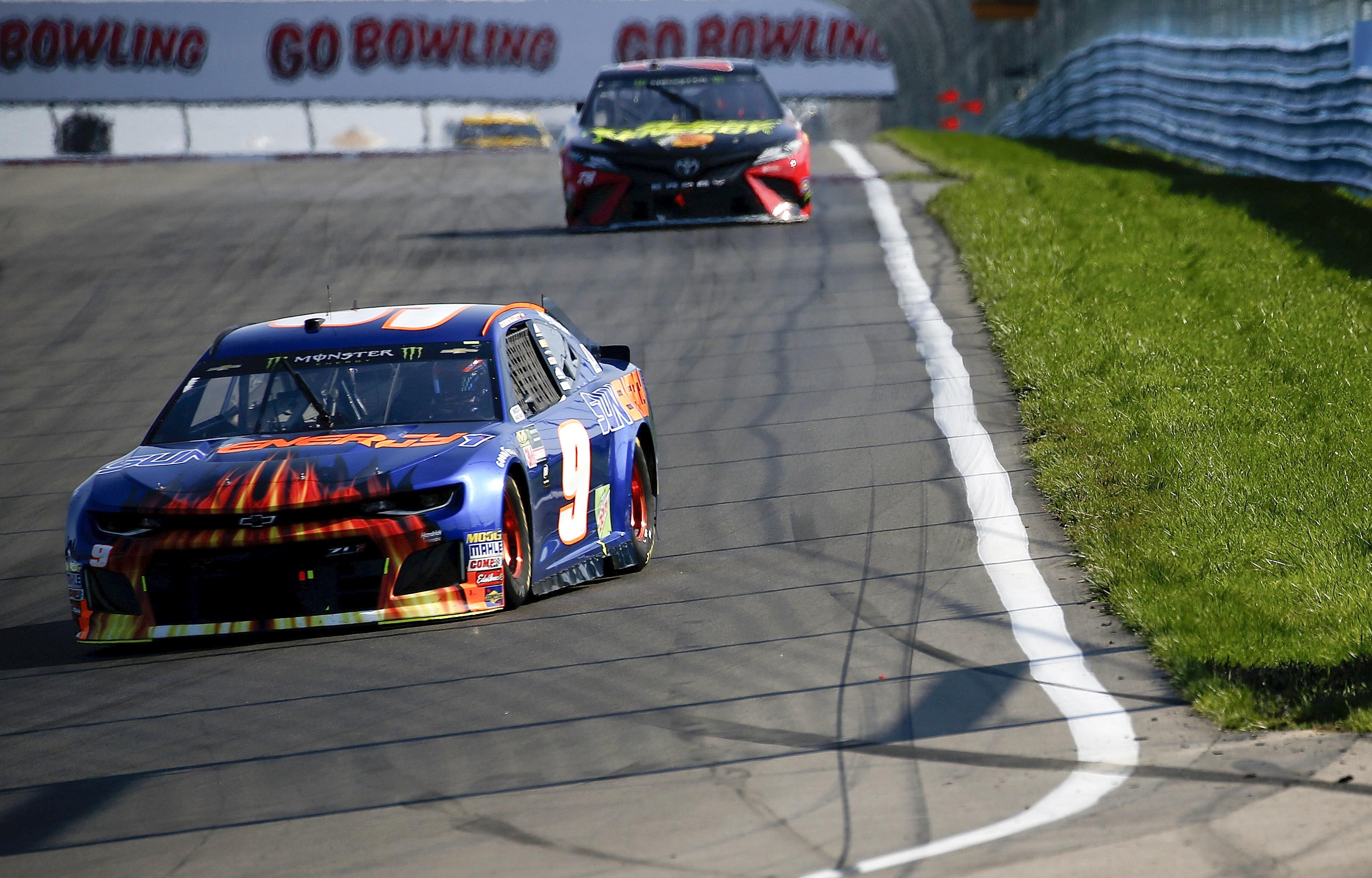3200x2048 Chase Elliott edges Martin Truex Jr. for win at Watkins Glen, his first NASCAR Cup victory