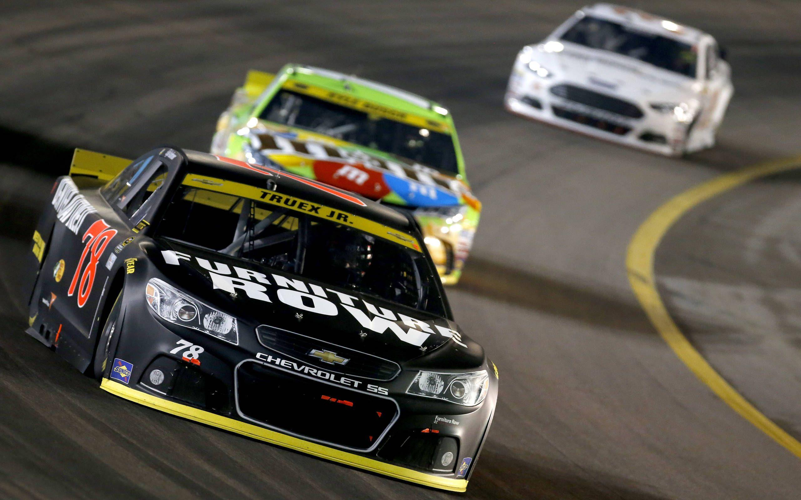 2560x1600 NASCAR's Championship 4: Martin Truex Jr. embraces underdog role in final round
