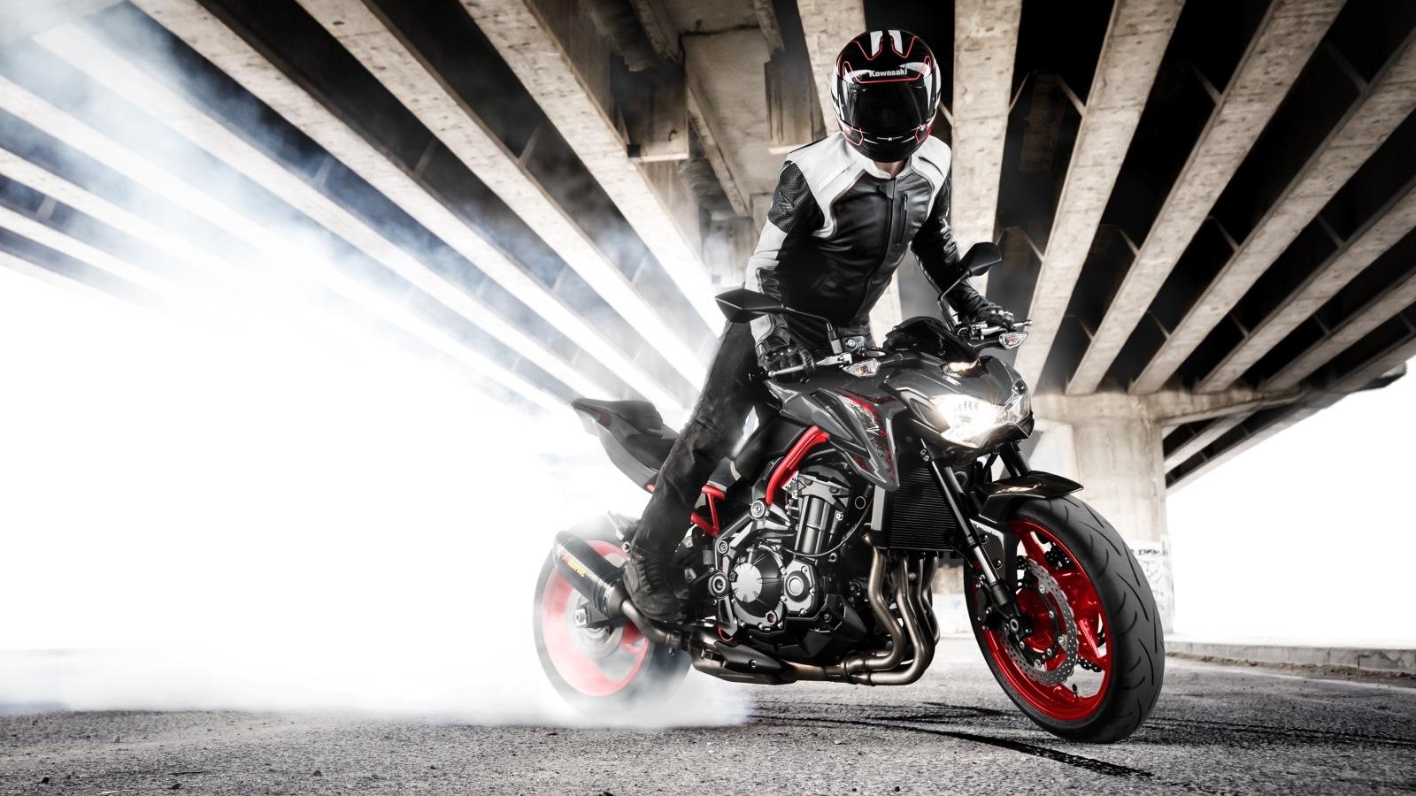 1600x900 Kawasaki Z900 Launched At 7.68 Lakh Ex Showroom. IAMABIKER Motorcycle!