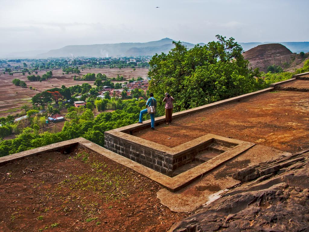 1024x768 What to see and do in Raigad, Maharashtra