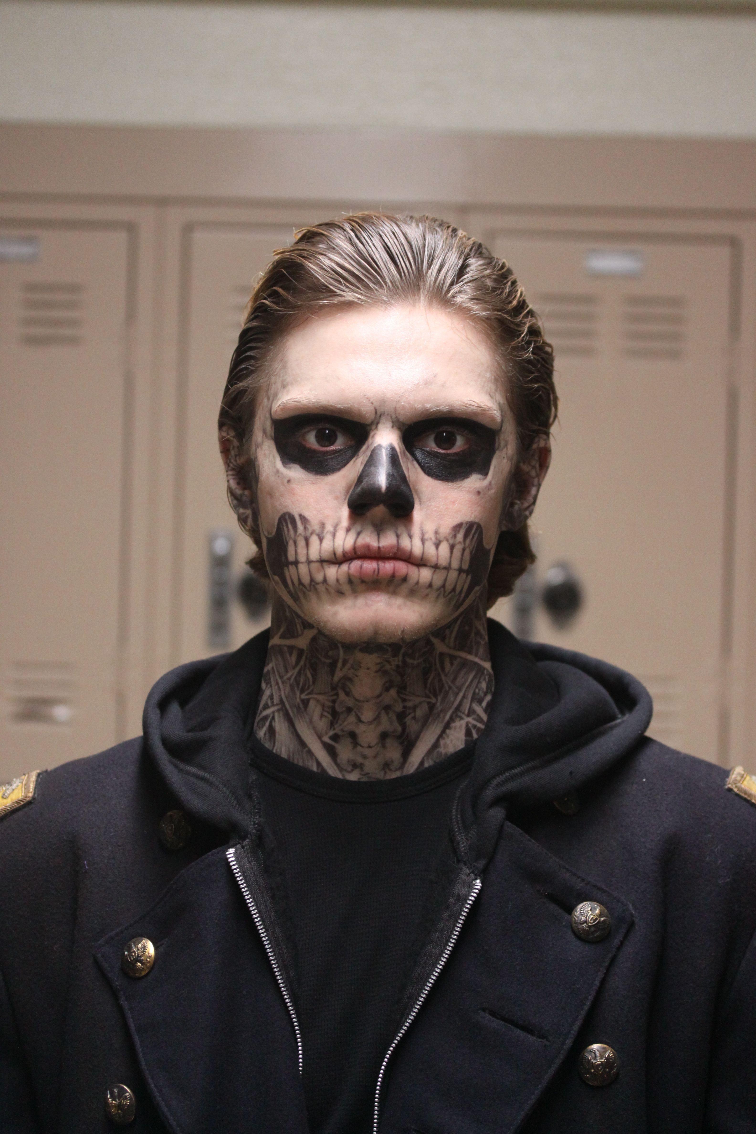 3168x4752 Tate Langdon Wallpaper