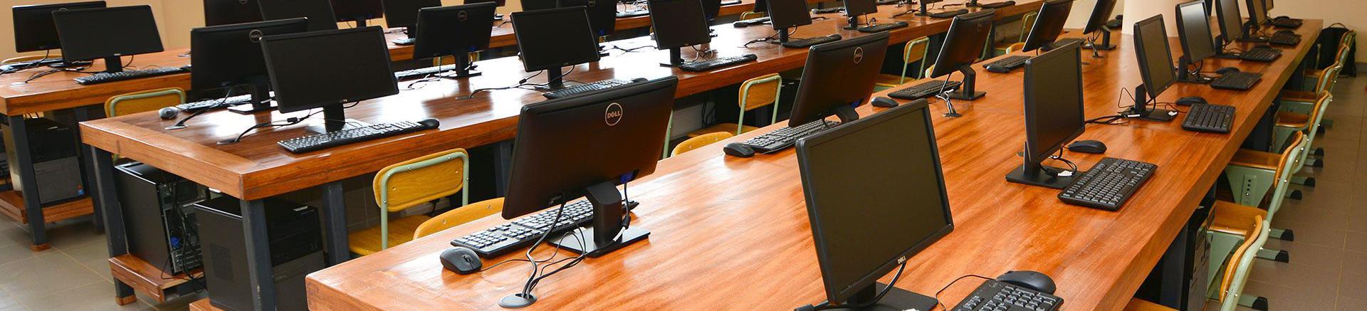 1920x437 ICT Lab. Delhi Public School International