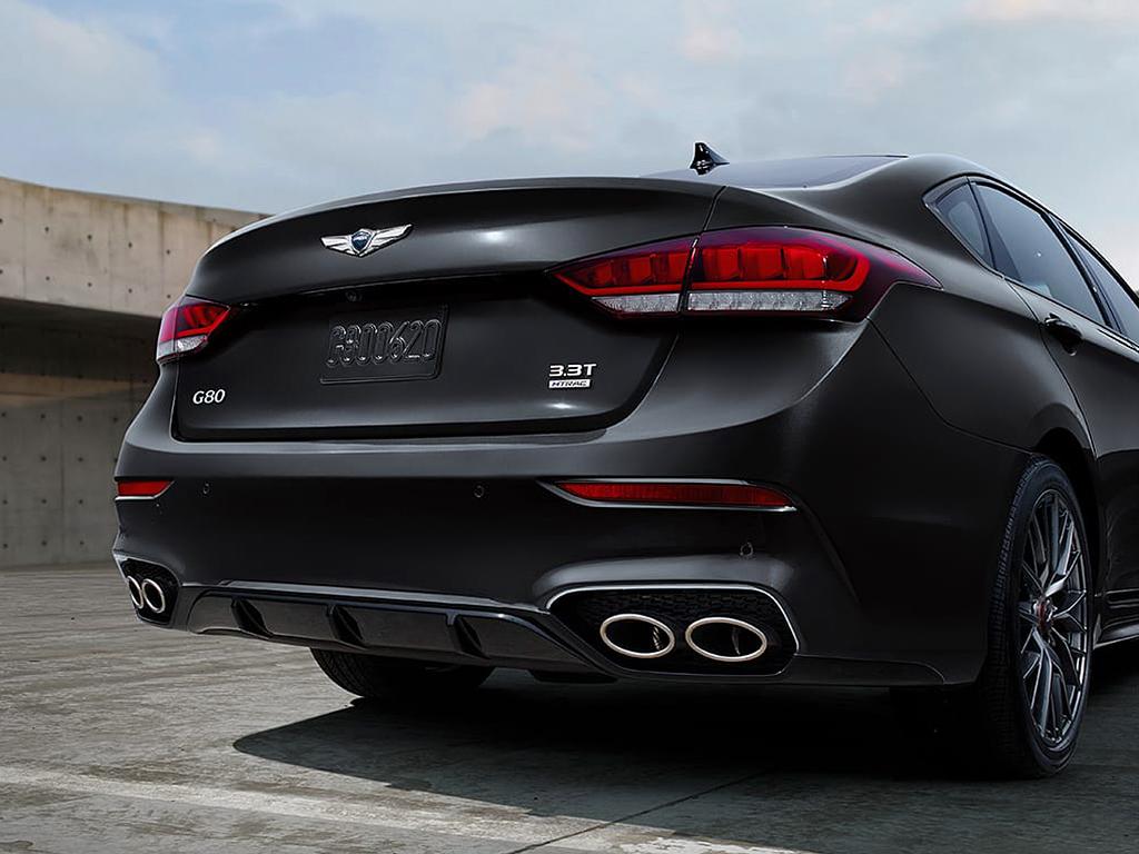 1024x768 Genesis G80 Vs Mercedes Benz E 350