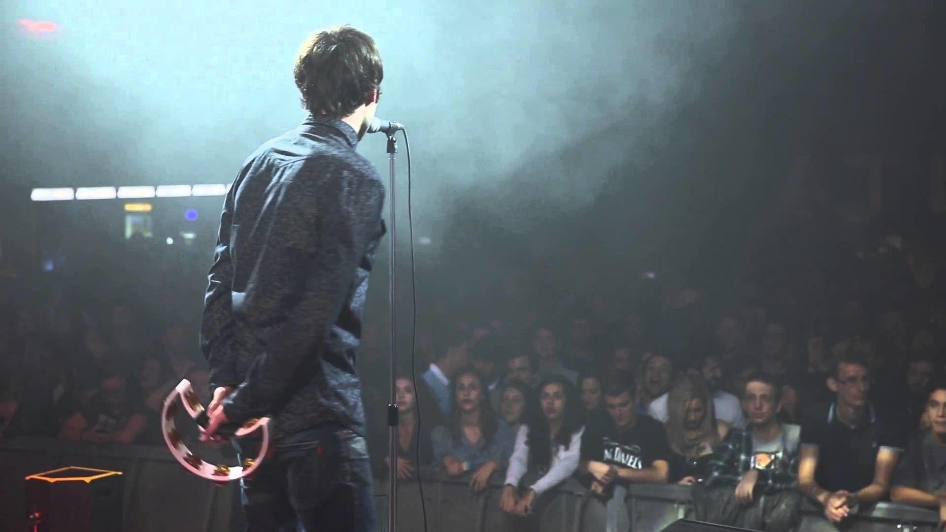 1920x1080 Oasis Concert Wallpaper