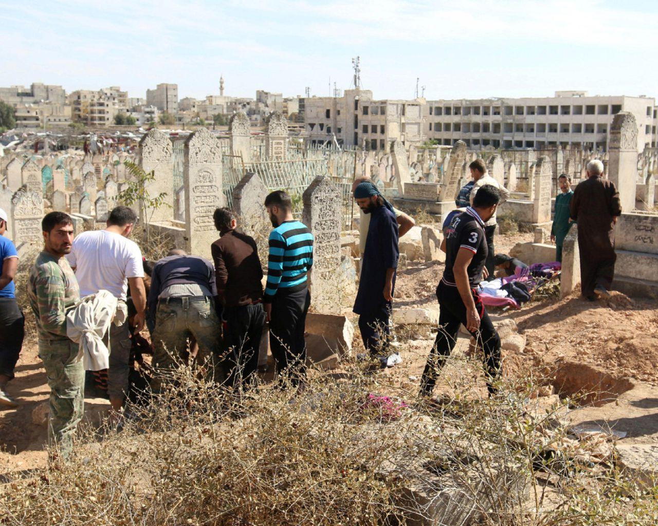 1280x1024 One Giant Graveyard”: Syria's War Torn Aleppo Has Too Many Dead Bodies To Count