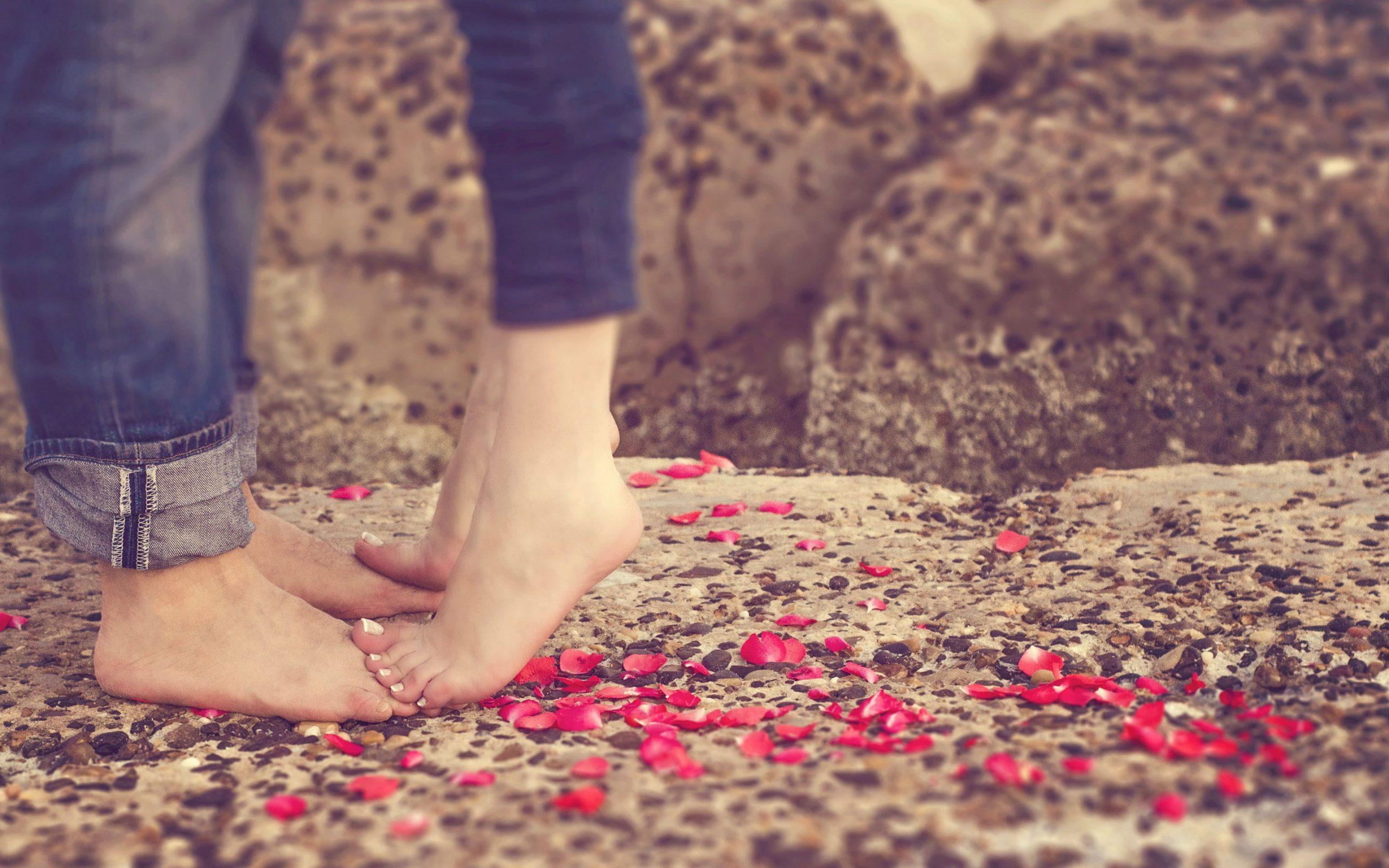 2560x1600 Love romantic couple wallpaper, blue faded jeans, people, Happy • Wallpaper For You HD Wallpaper For Desktop & Mobile
