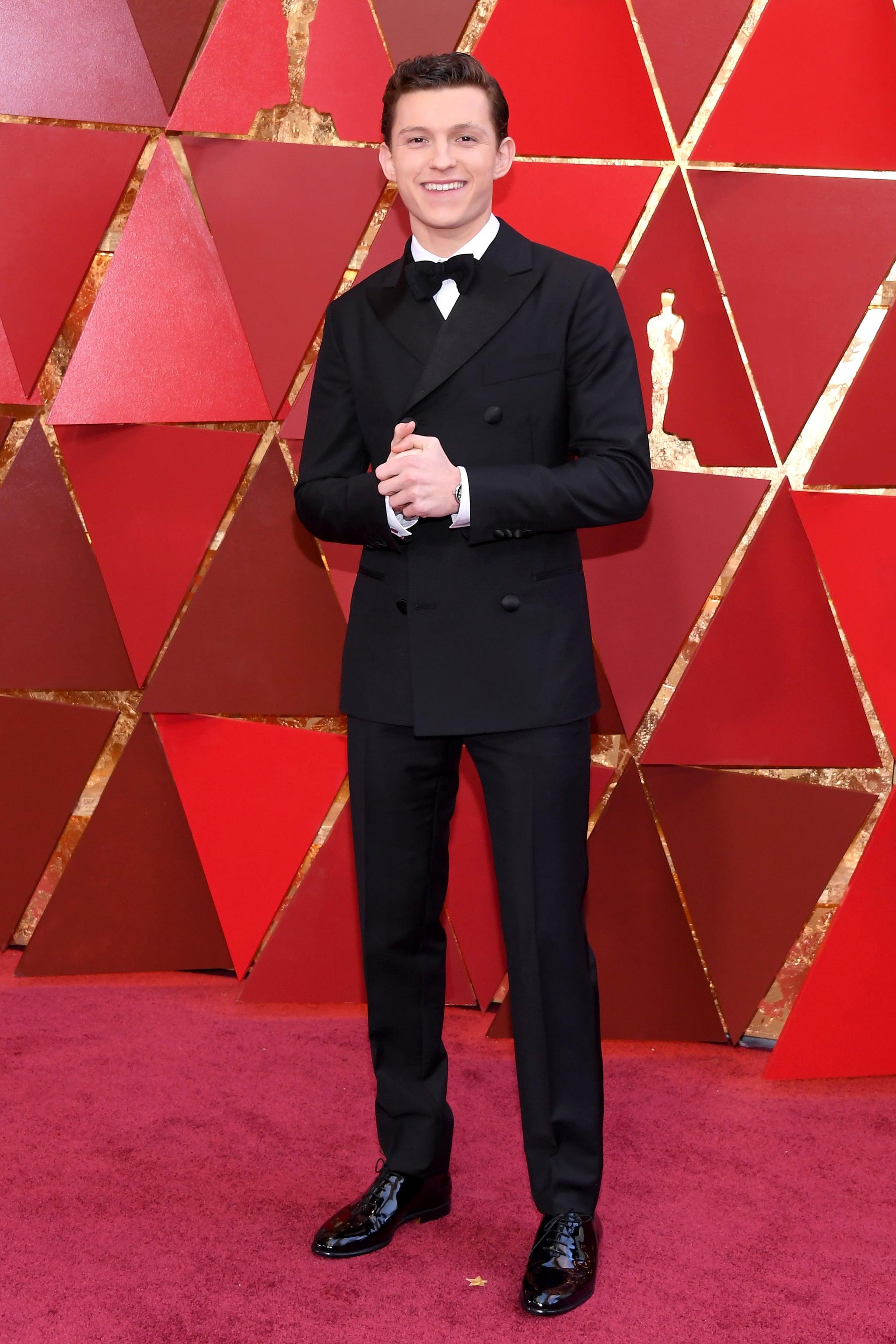 2048x3070 Tom Holland Hottest Photo