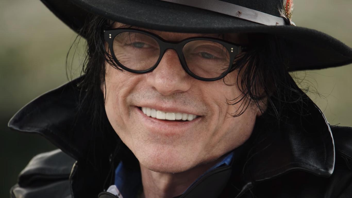 1366x768 Best F(r)iends' Trailer: Tommy Wiseau Follows Up 'The Room'